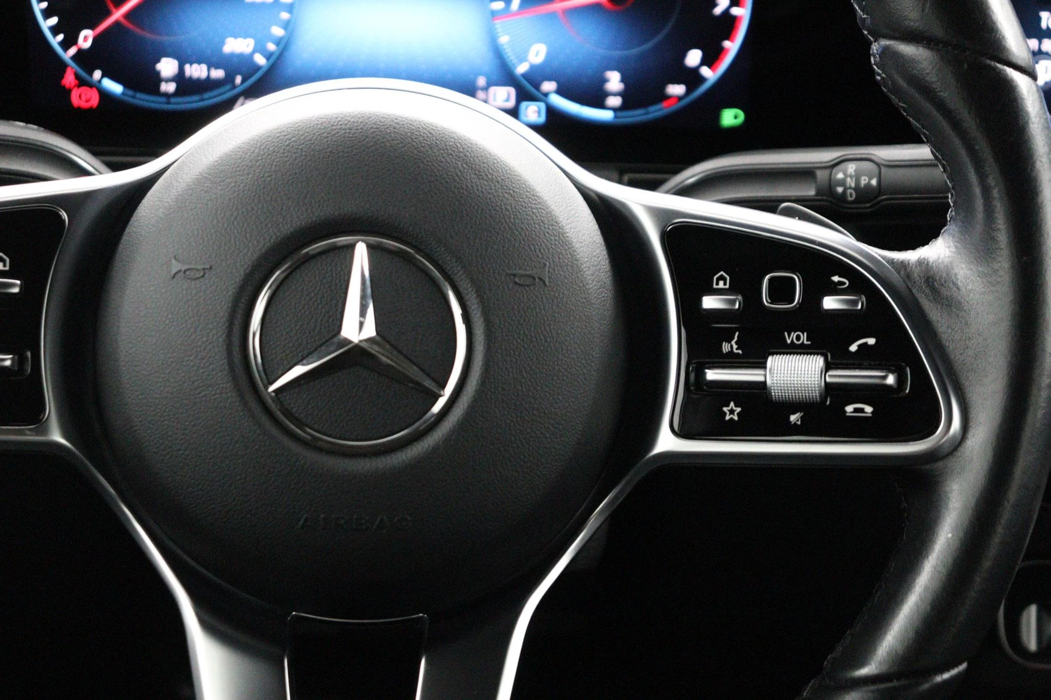 Mercedes-Benz-B-Klasse-image-31