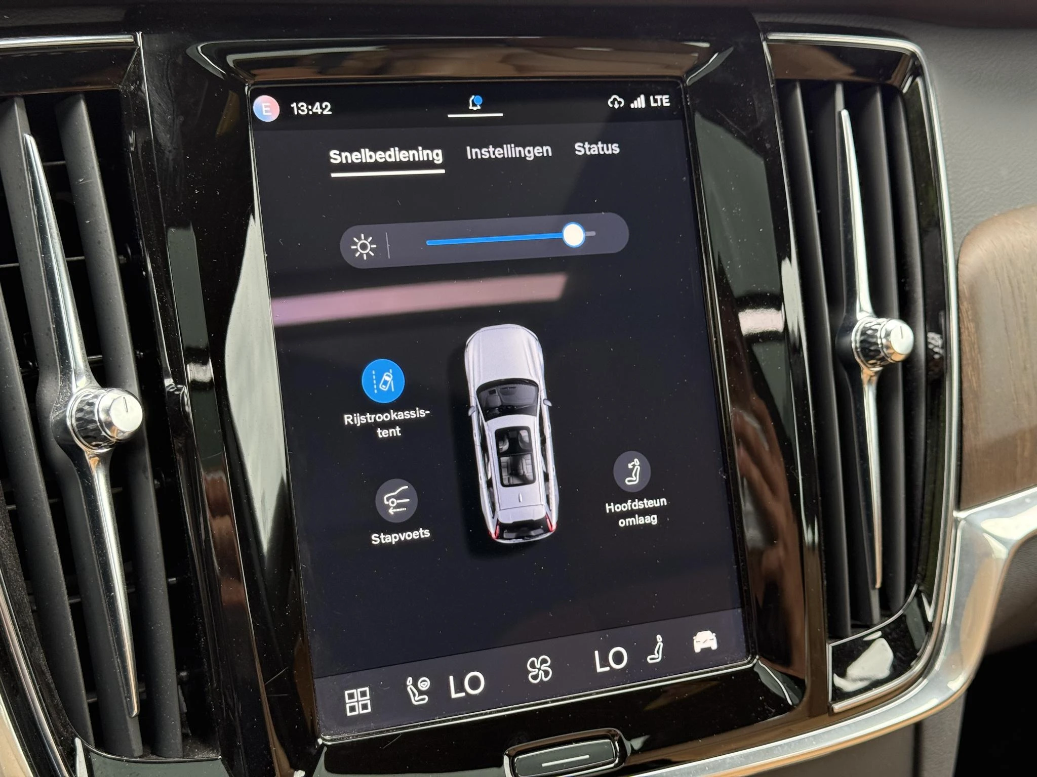 Volvo-V90-image-24