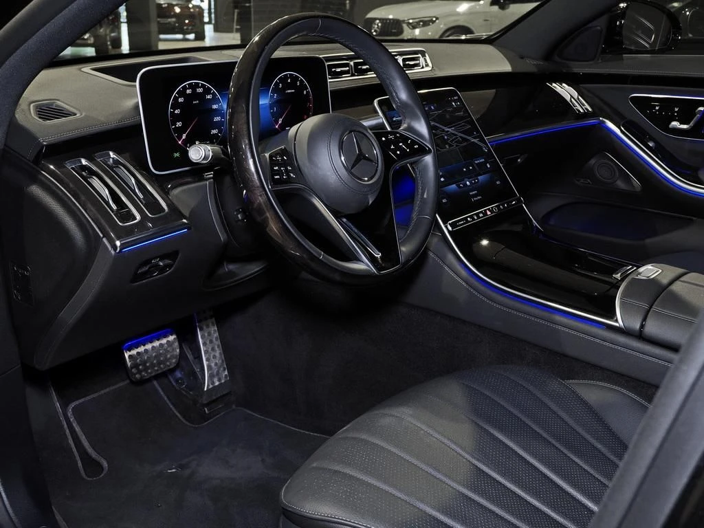 Mercedes-Benz-S-Klasse 580-image-8