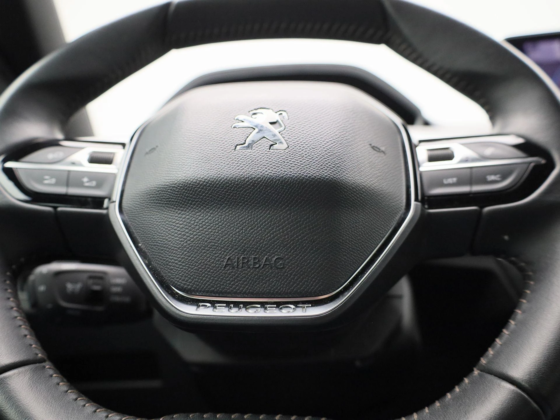 Peugeot-5008-image-29