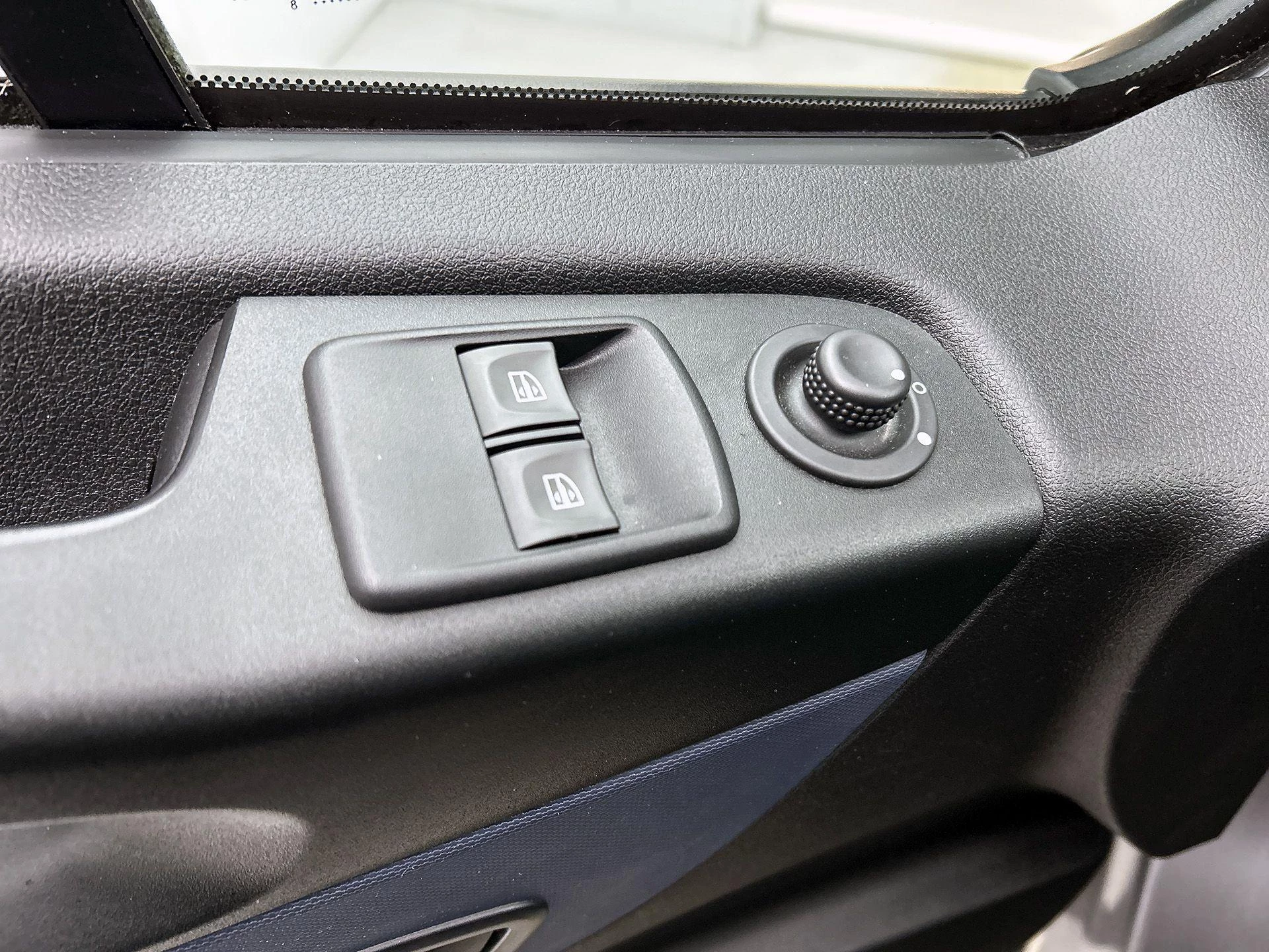 Opel-Vivaro-image-26