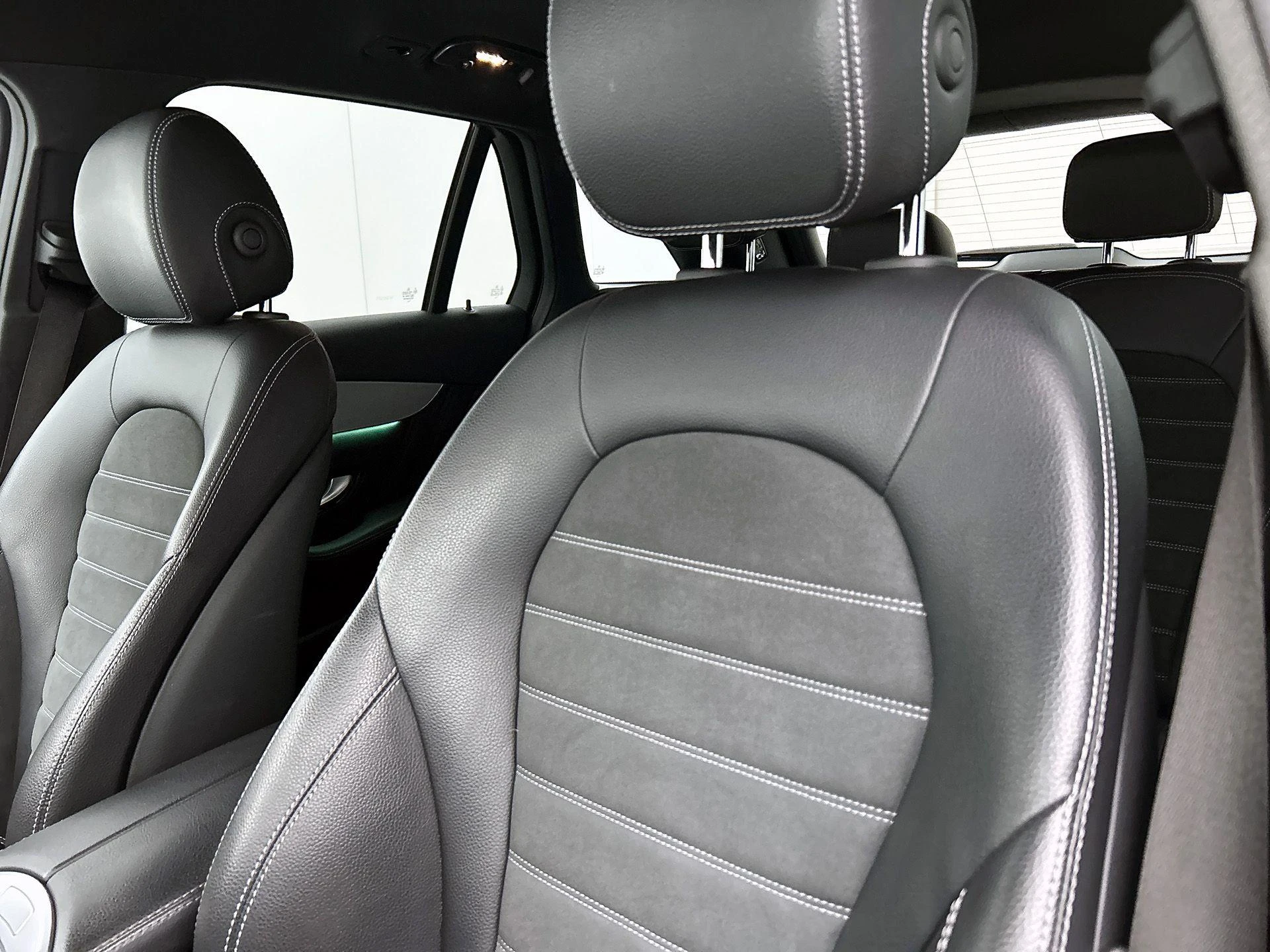 Mercedes-Benz GLC 300e 4MATIC AMG Line