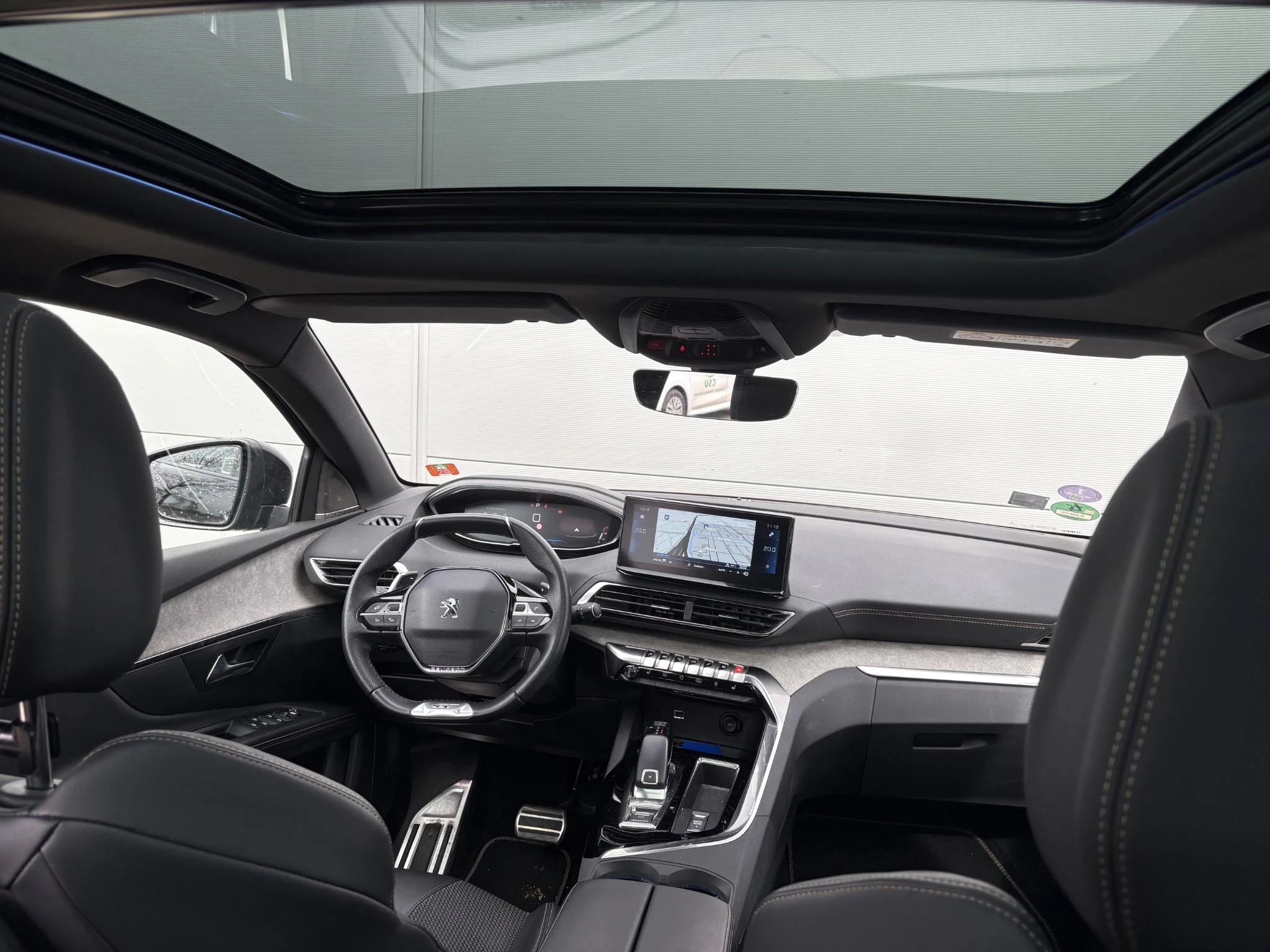 Peugeot-5008-image-9
