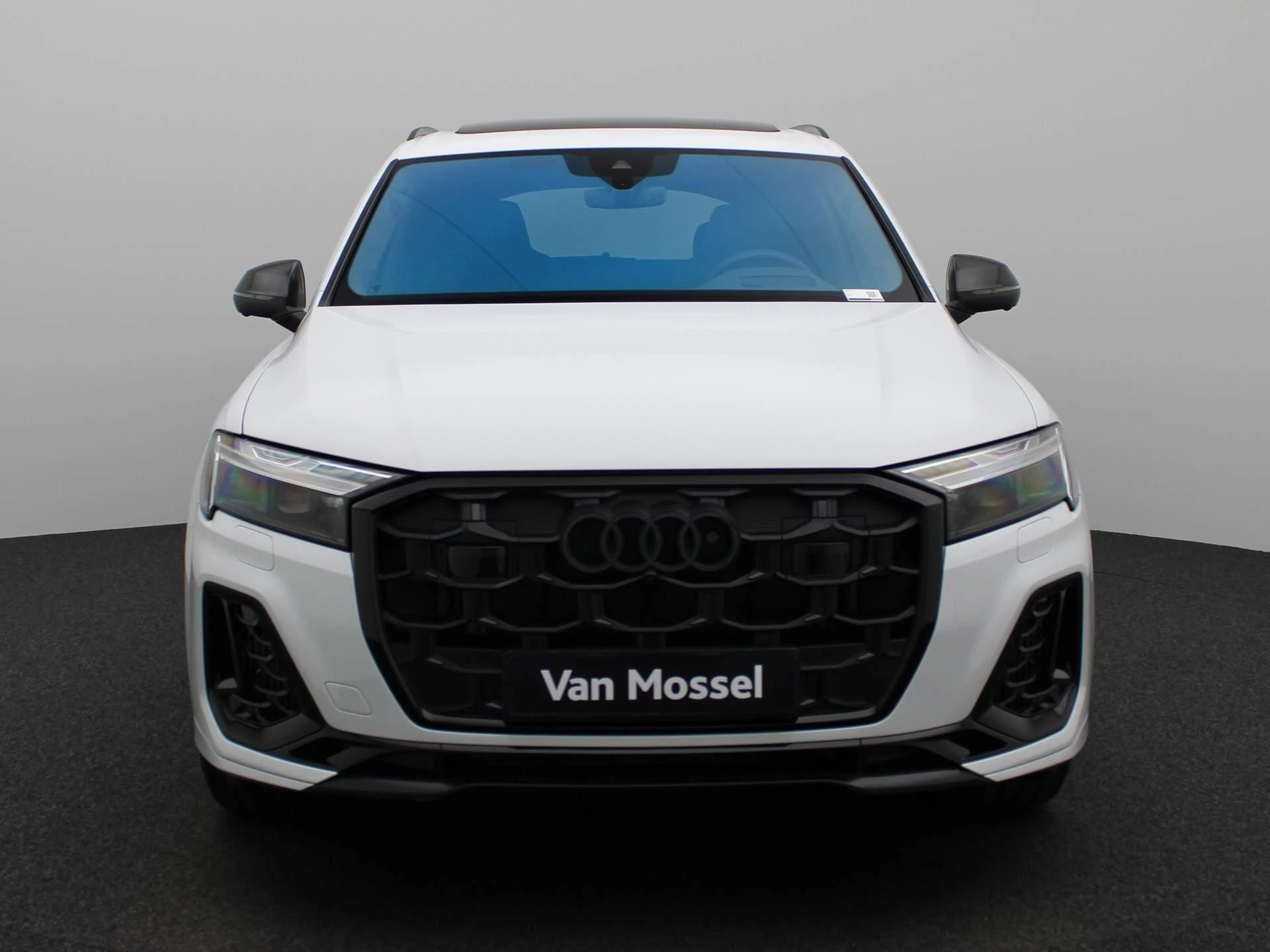 Audi-Q7-image-1