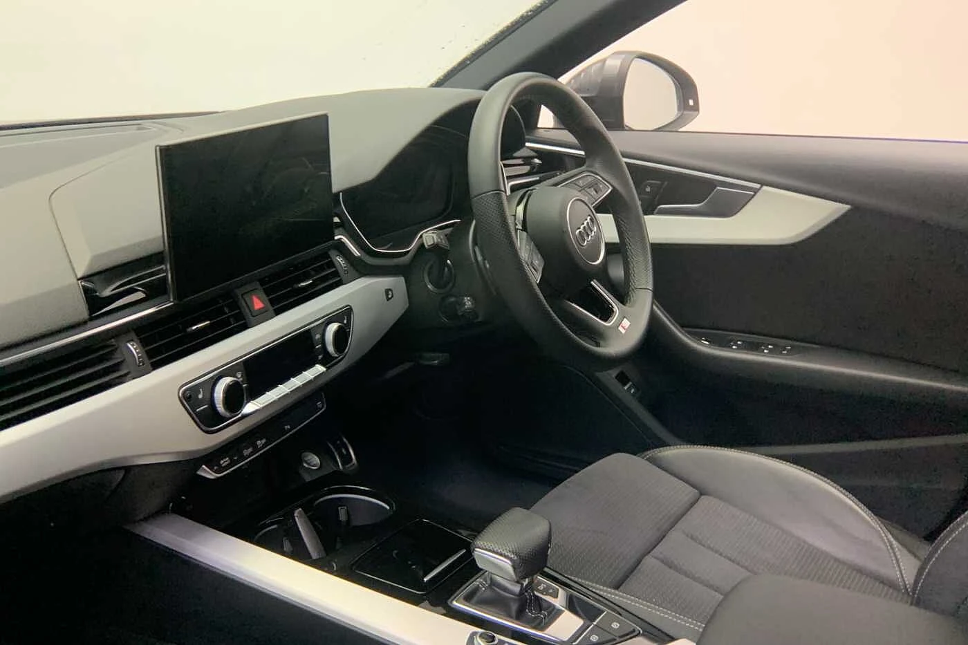 Audi-A4-image-1