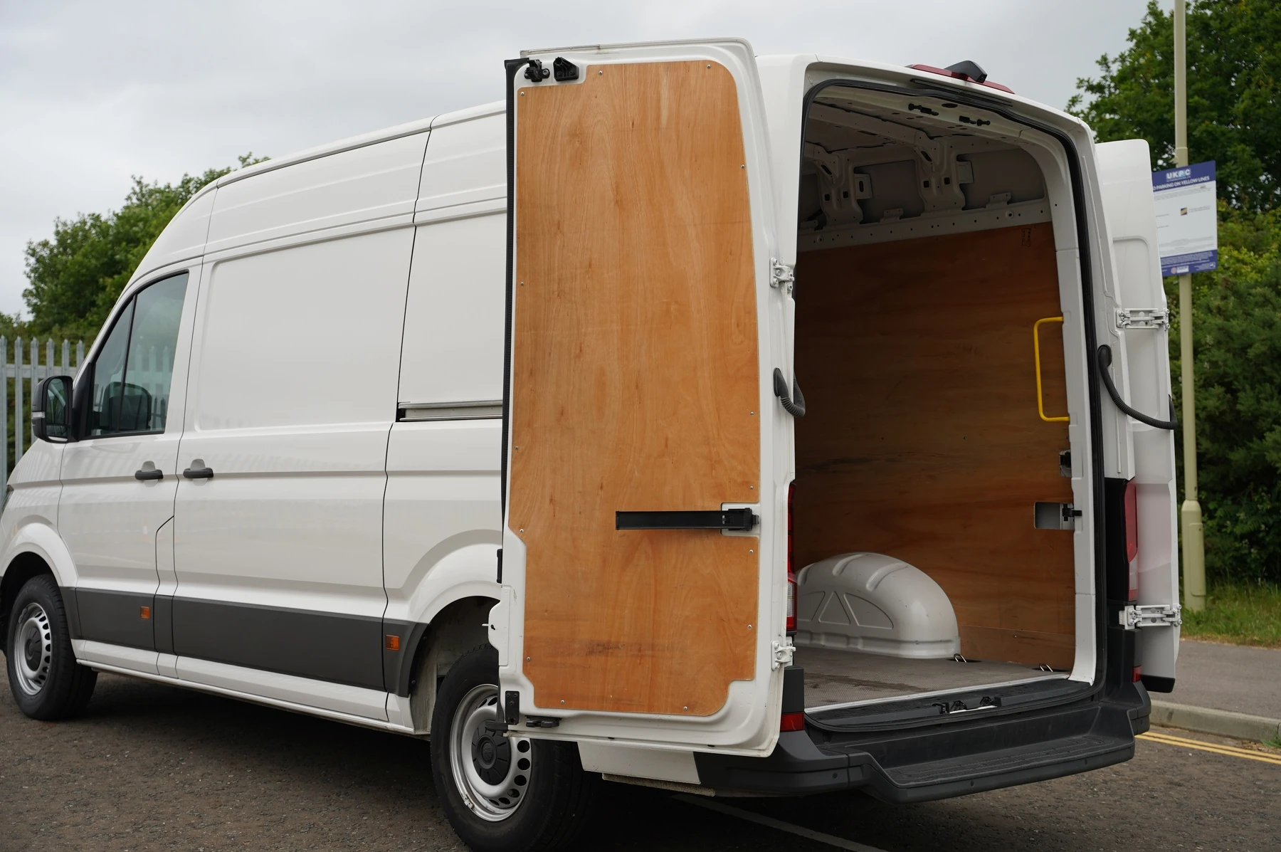 Volkswagen-Crafter-image-40