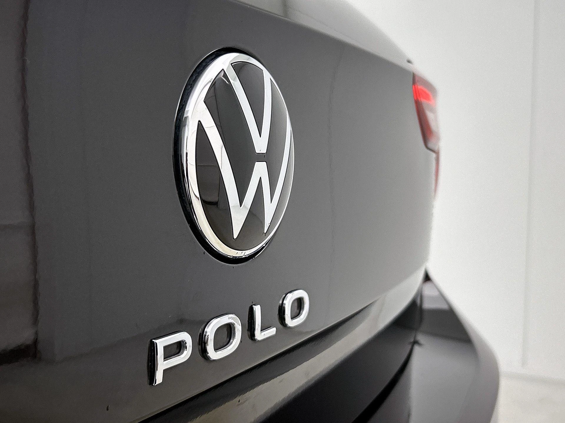Volkswagen-Polo-image-12
