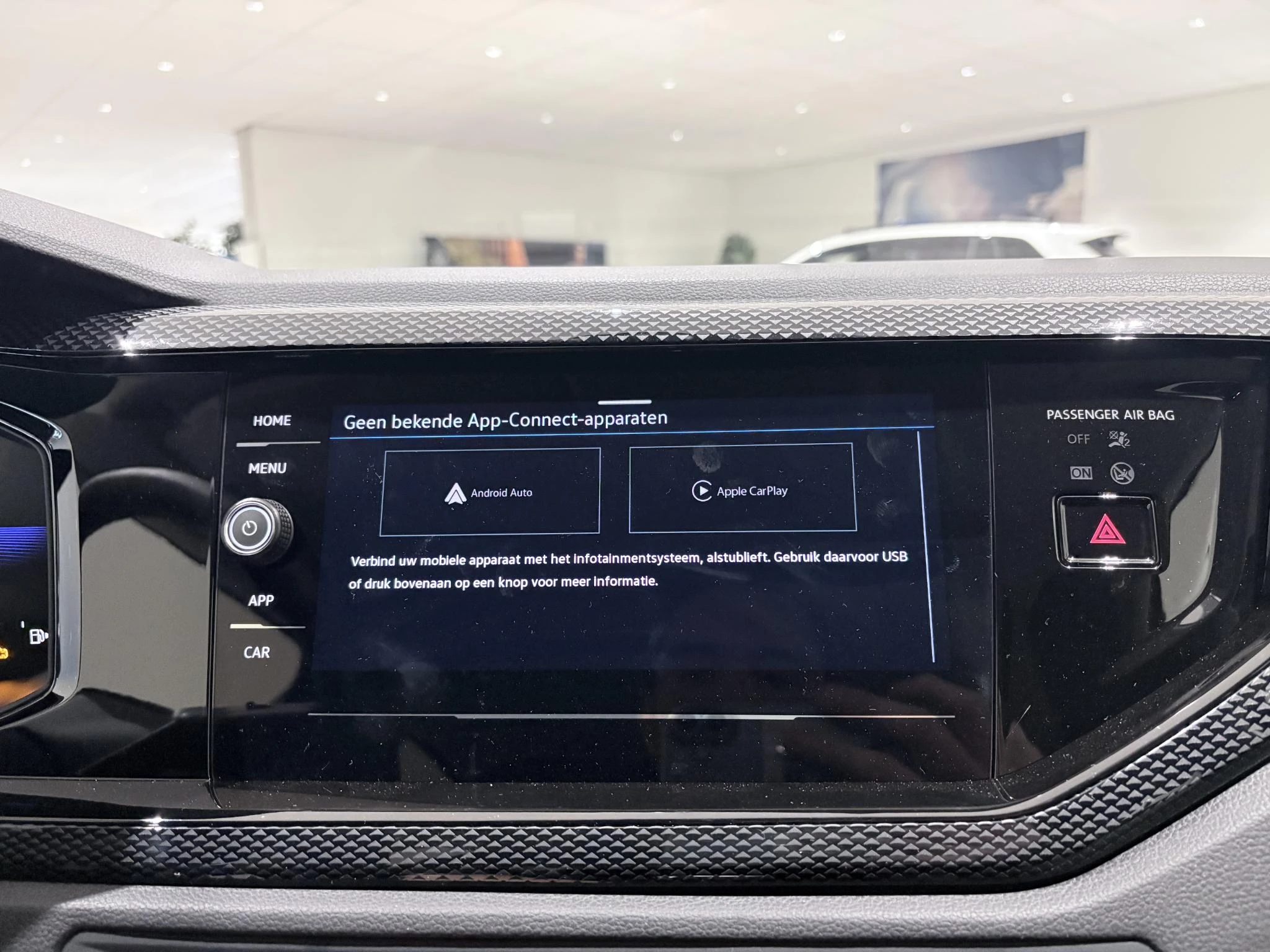 Volkswagen-Polo-image-22