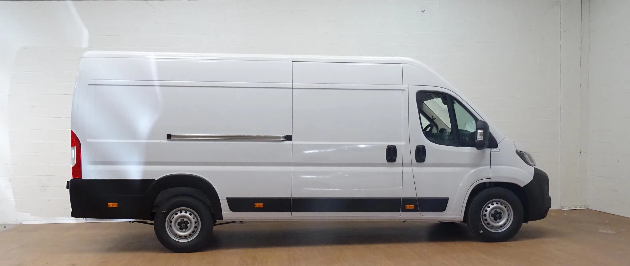 Citroën Jumper 4-35 L4H2 - 2.2 BlueHDi 180 S&S AT