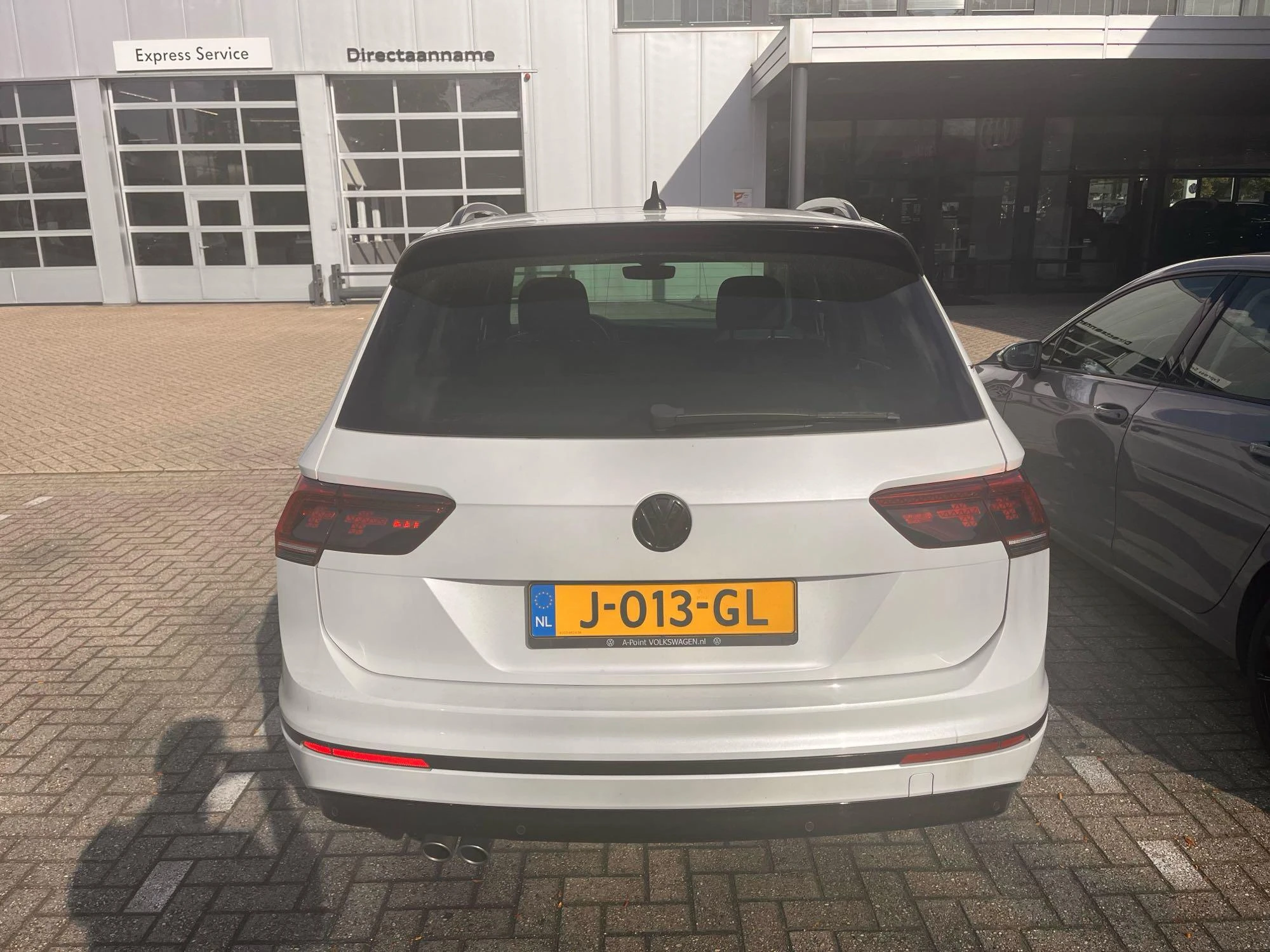 Volkswagen-Tiguan-image-2