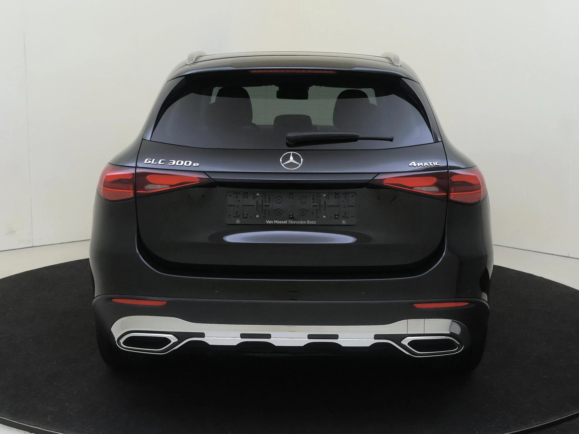 Mercedes-Benz-GLC-image-6