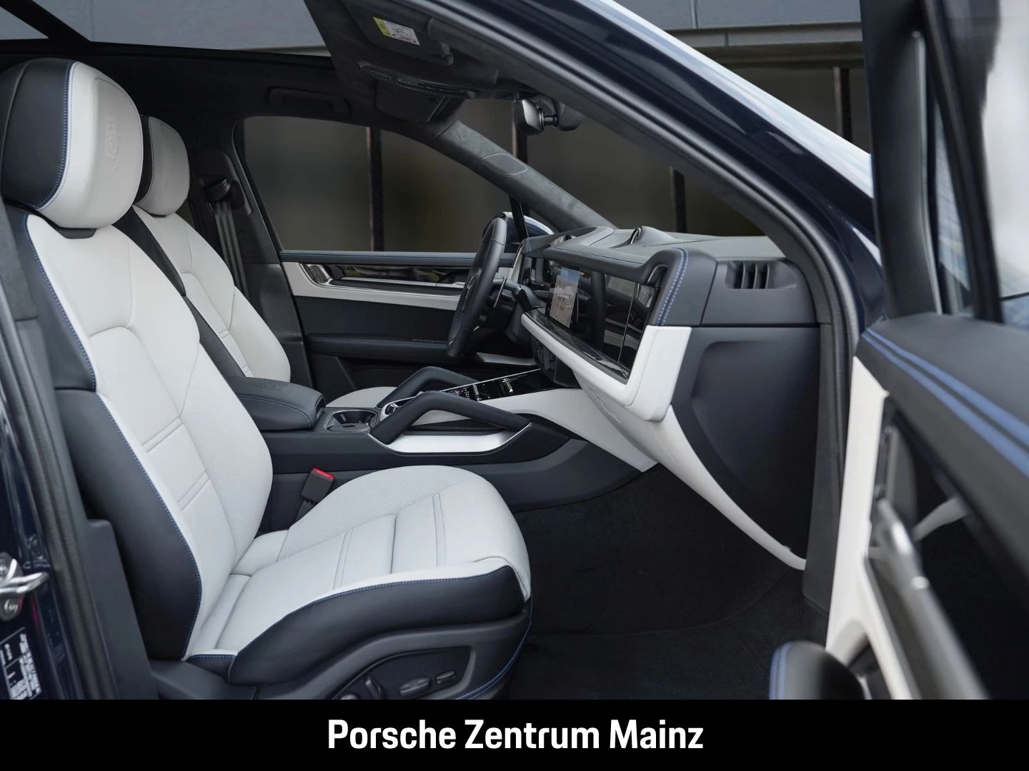 Porsche-Cayenne-image-4