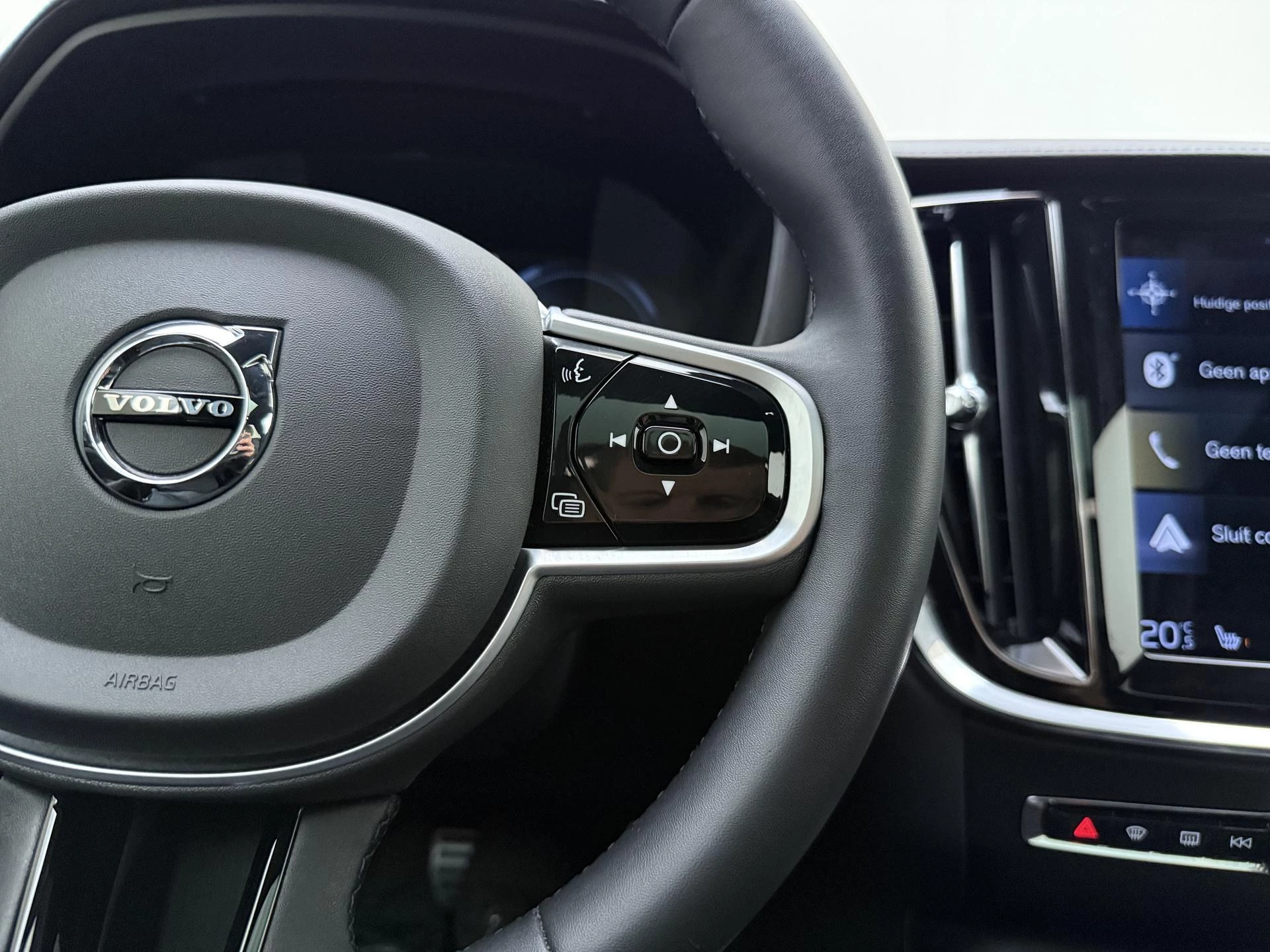 Volvo V60 2.0 T6 Plug-in hybrid AWD Essential Bright