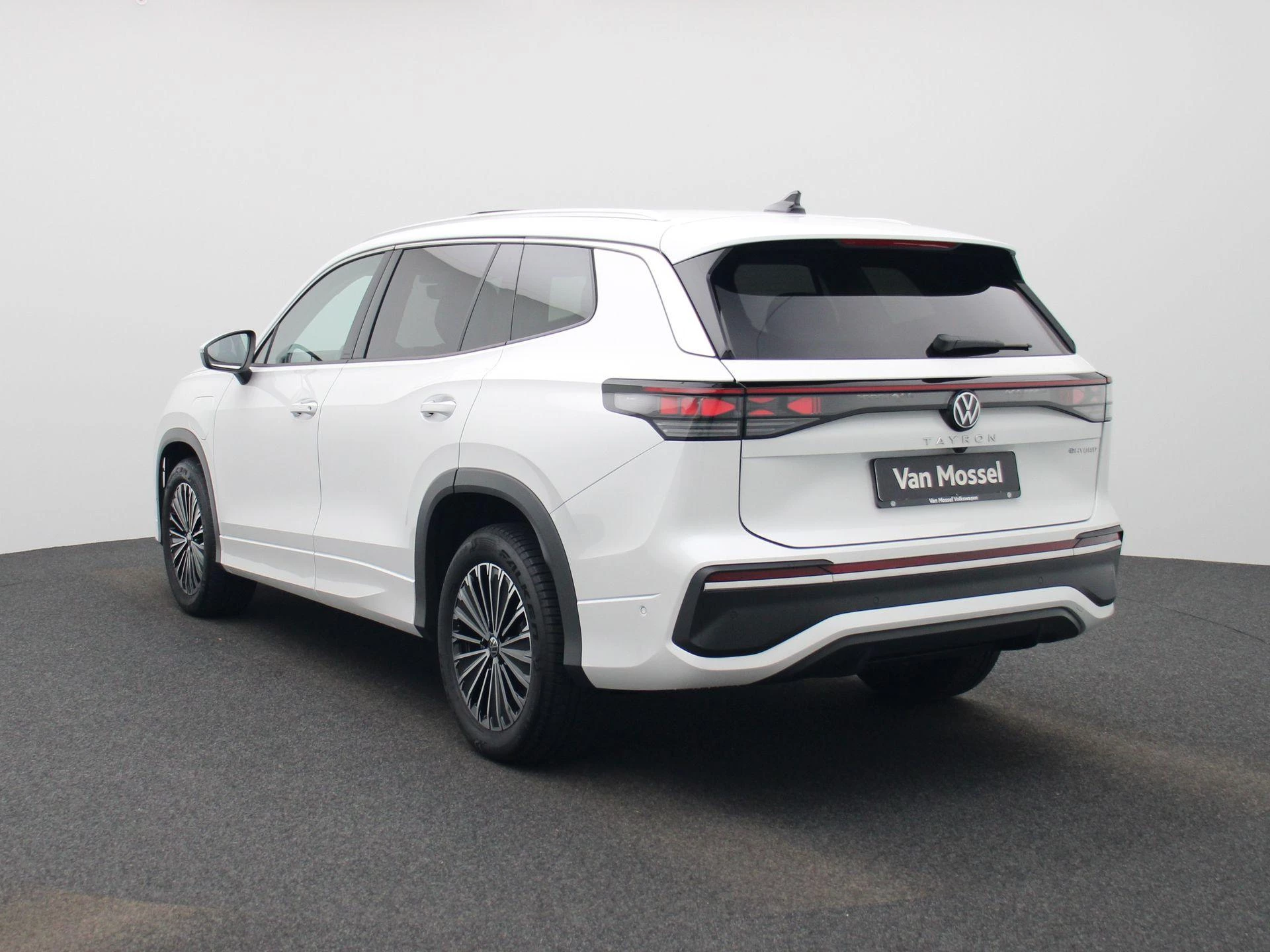 Volkswagen-Tayron-image-1