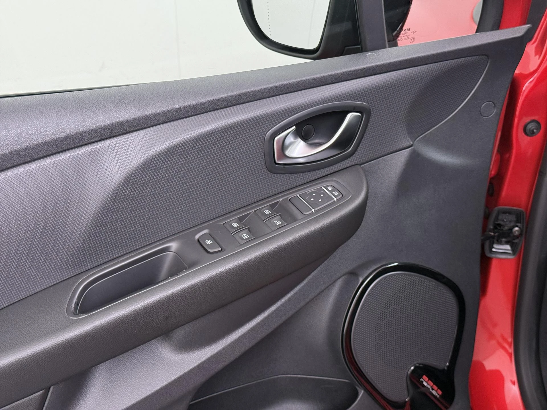 Renault-Clio-image-11