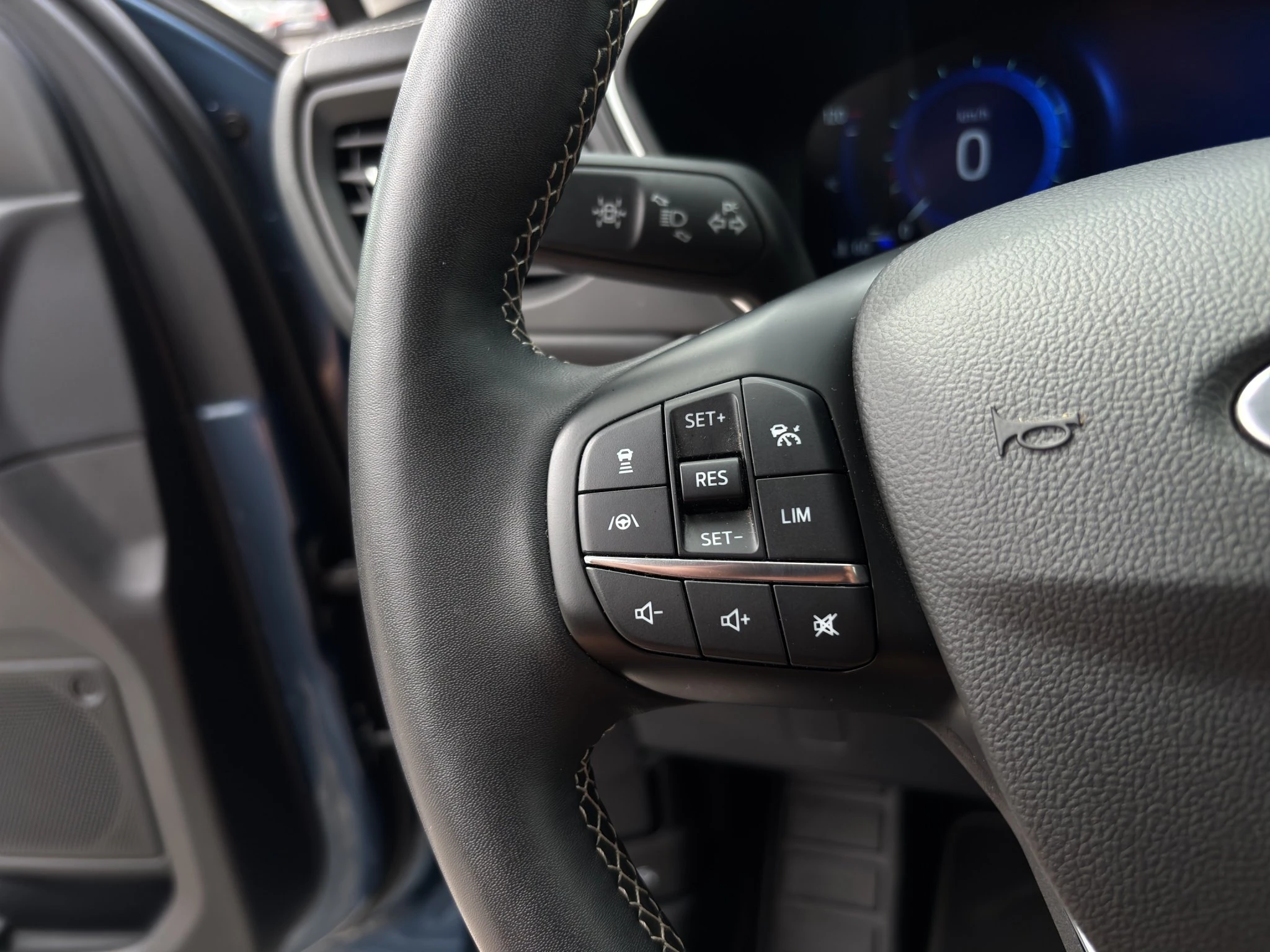 Ford-Kuga-image-22