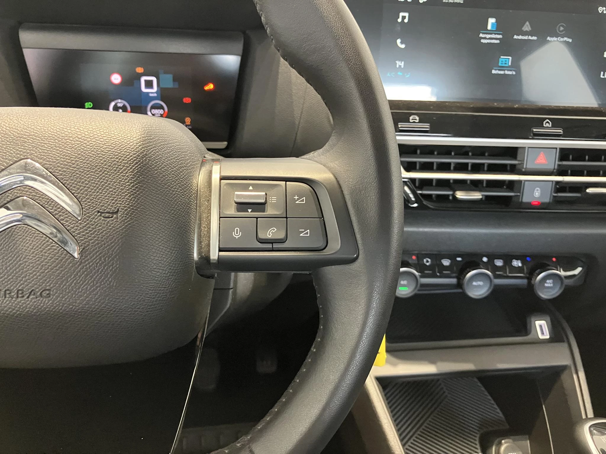 Citroën-C4 X-image-14