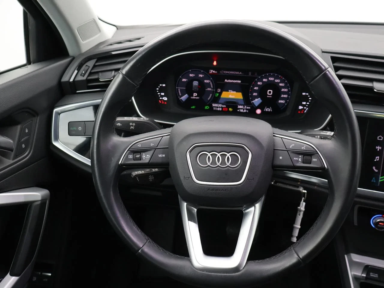 Audi-Q3-image-23