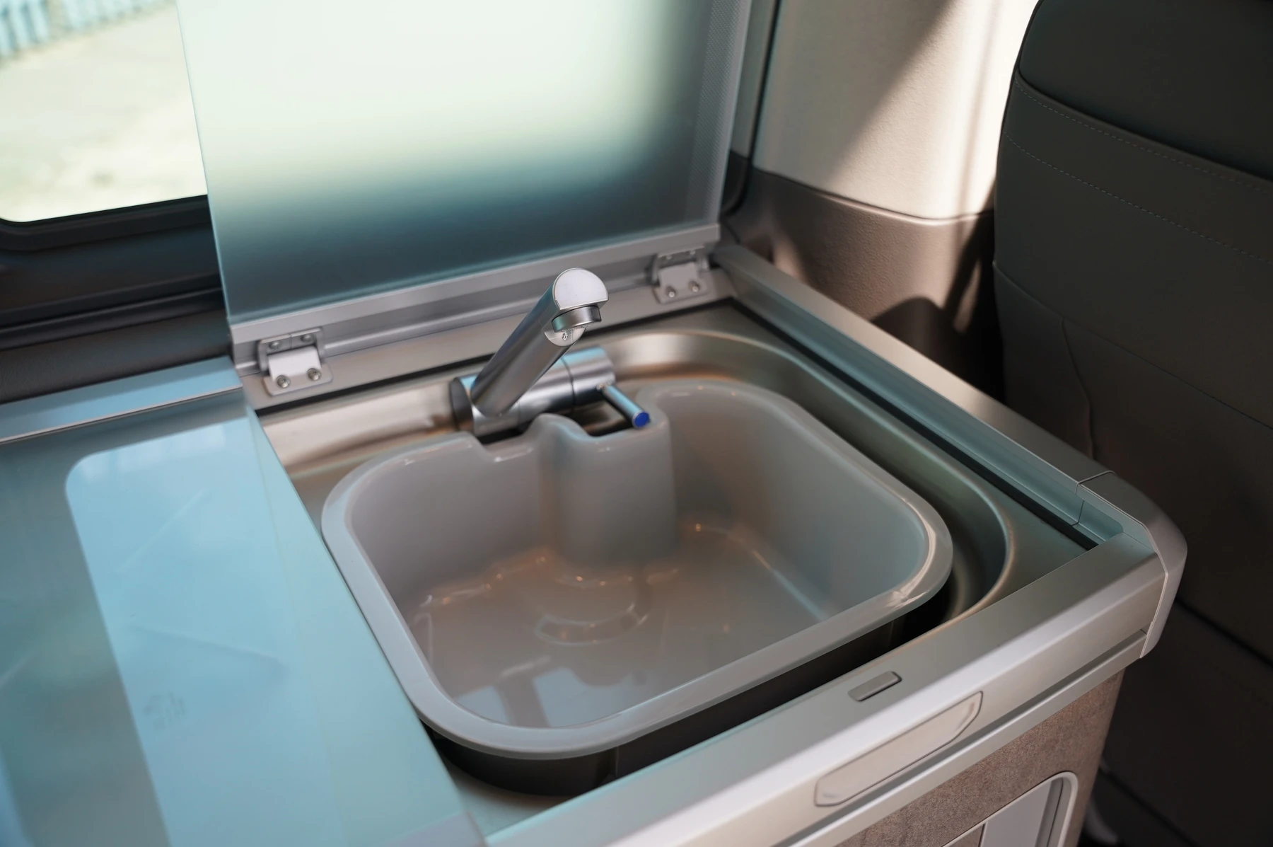 Volkswagen-California-image-42