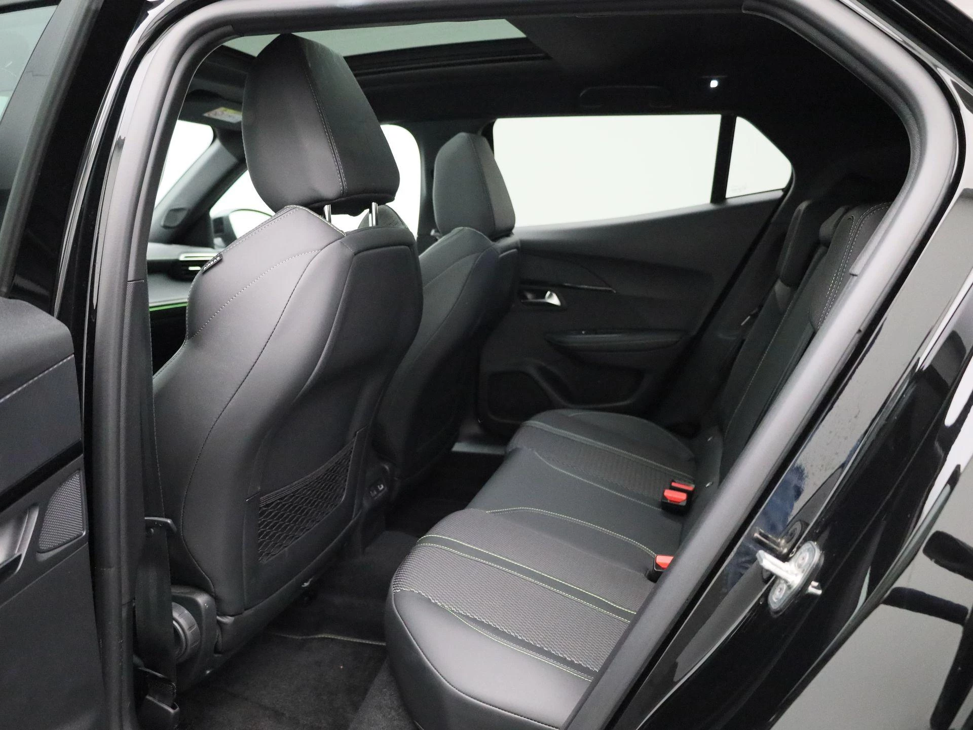 Peugeot-2008-image-11