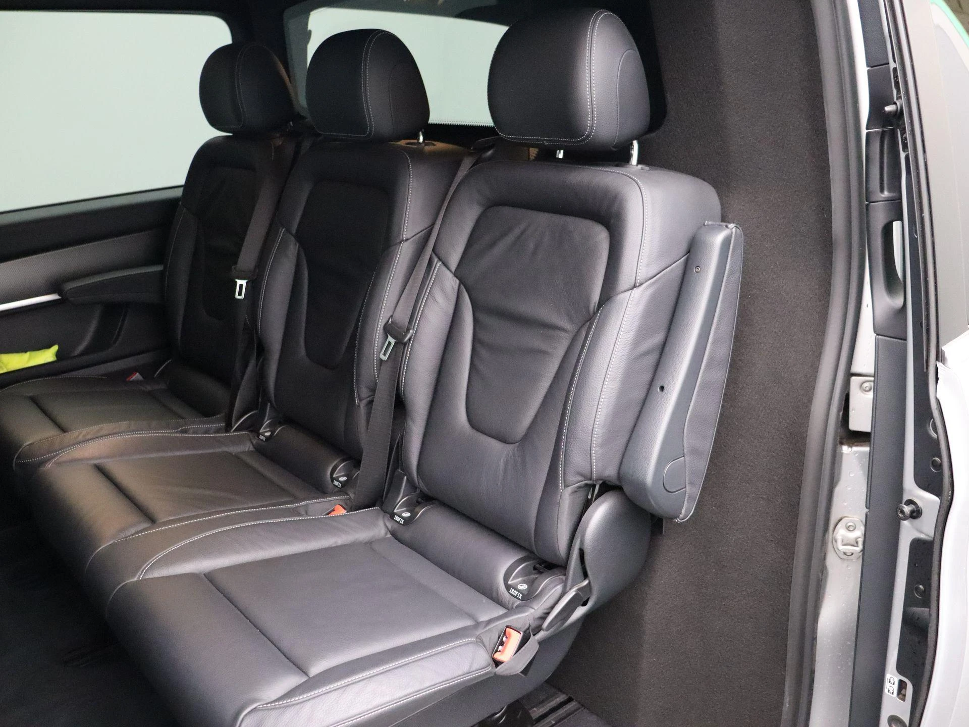 Mercedes-Benz-Classe V-image-22