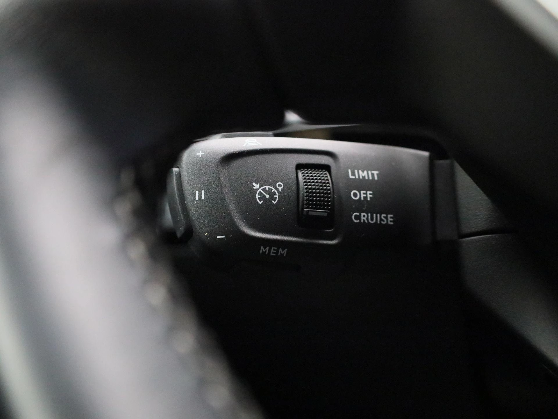 Peugeot-508-image-18