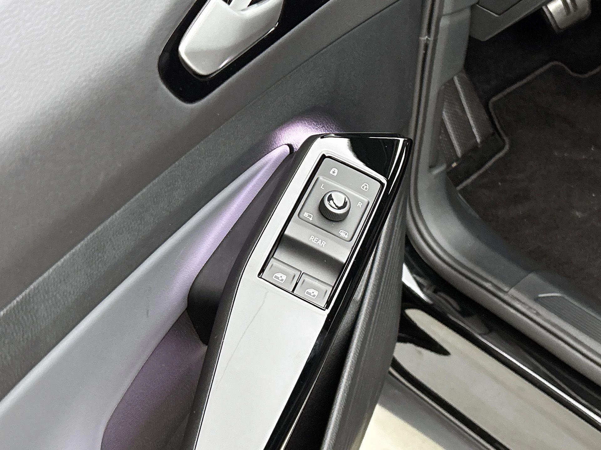 Volkswagen ID.4 Pro Limited Edition 77 kWh 286 PK