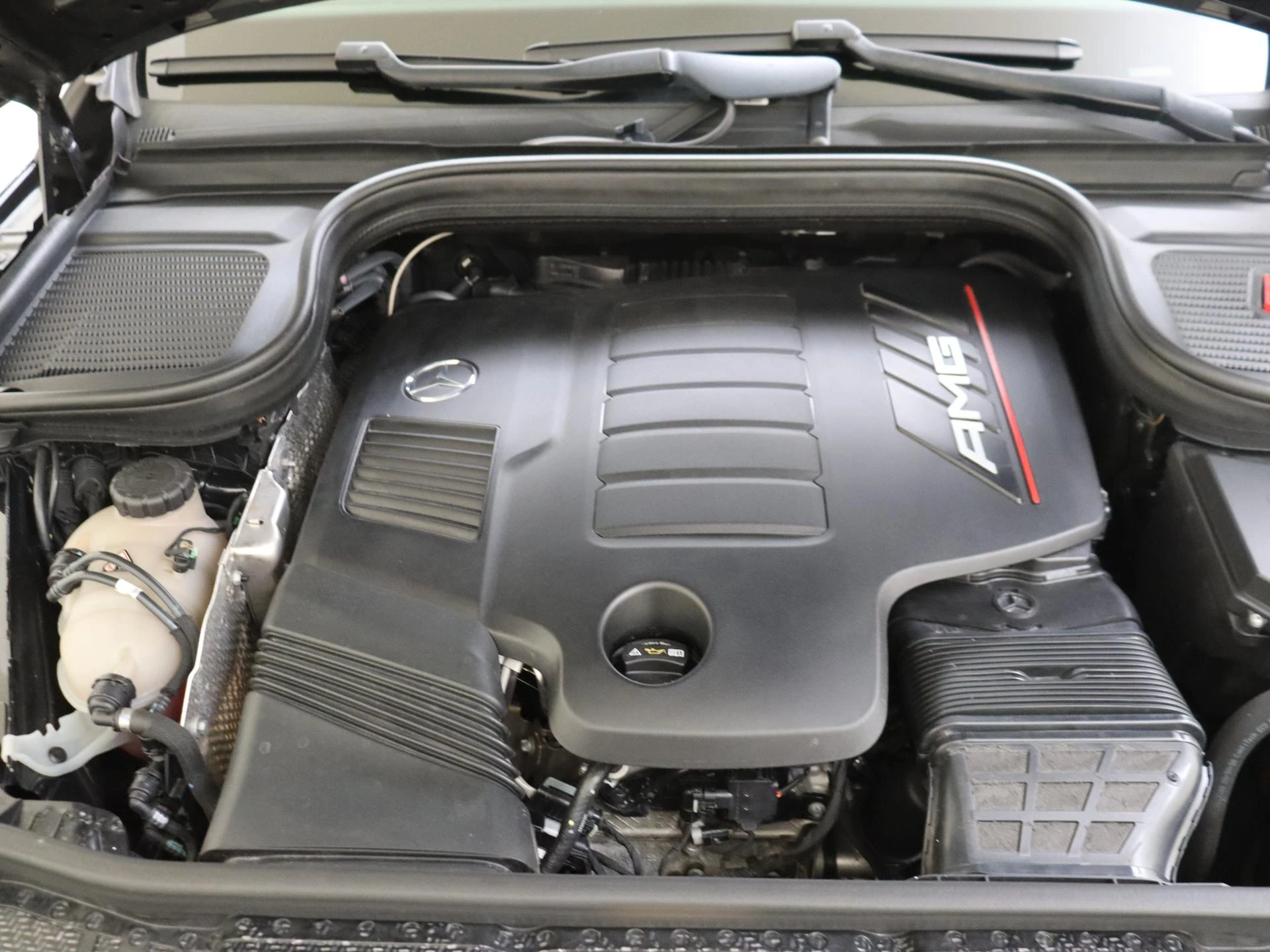Mercedes-Benz-GLE-image-4