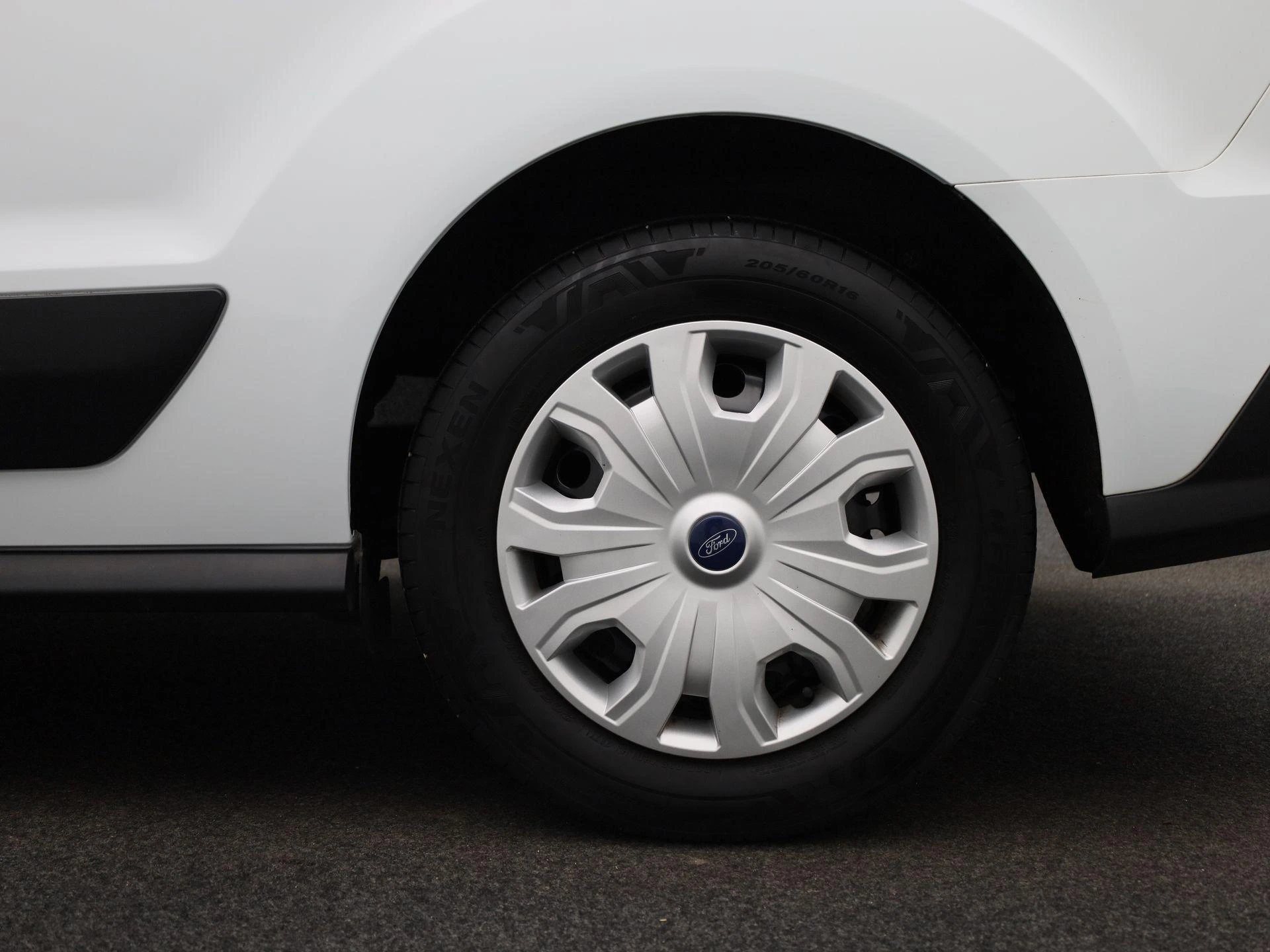 Ford-Transit Connect-image-18