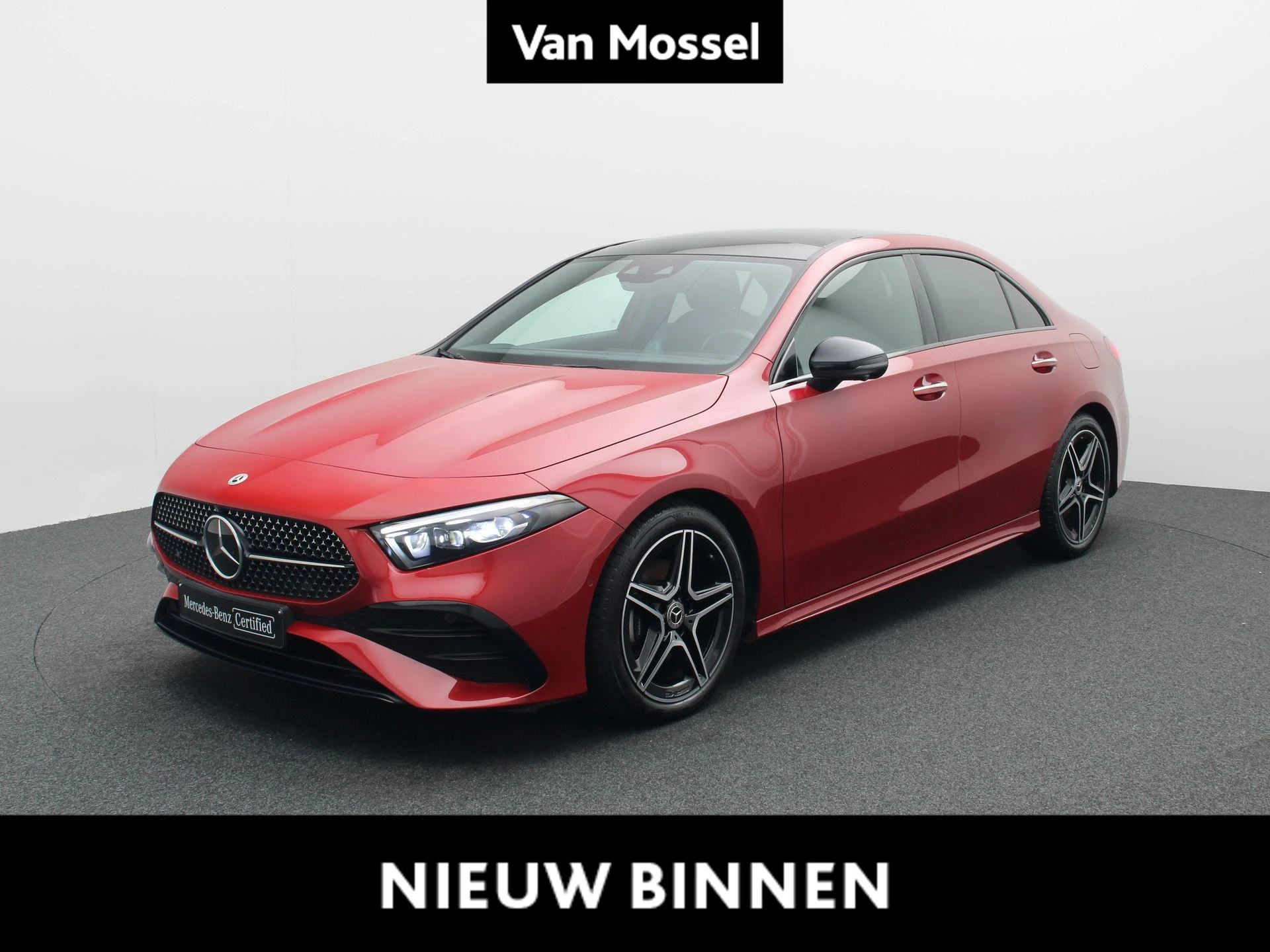Mercedes-Benz-A-Klasse-image-0