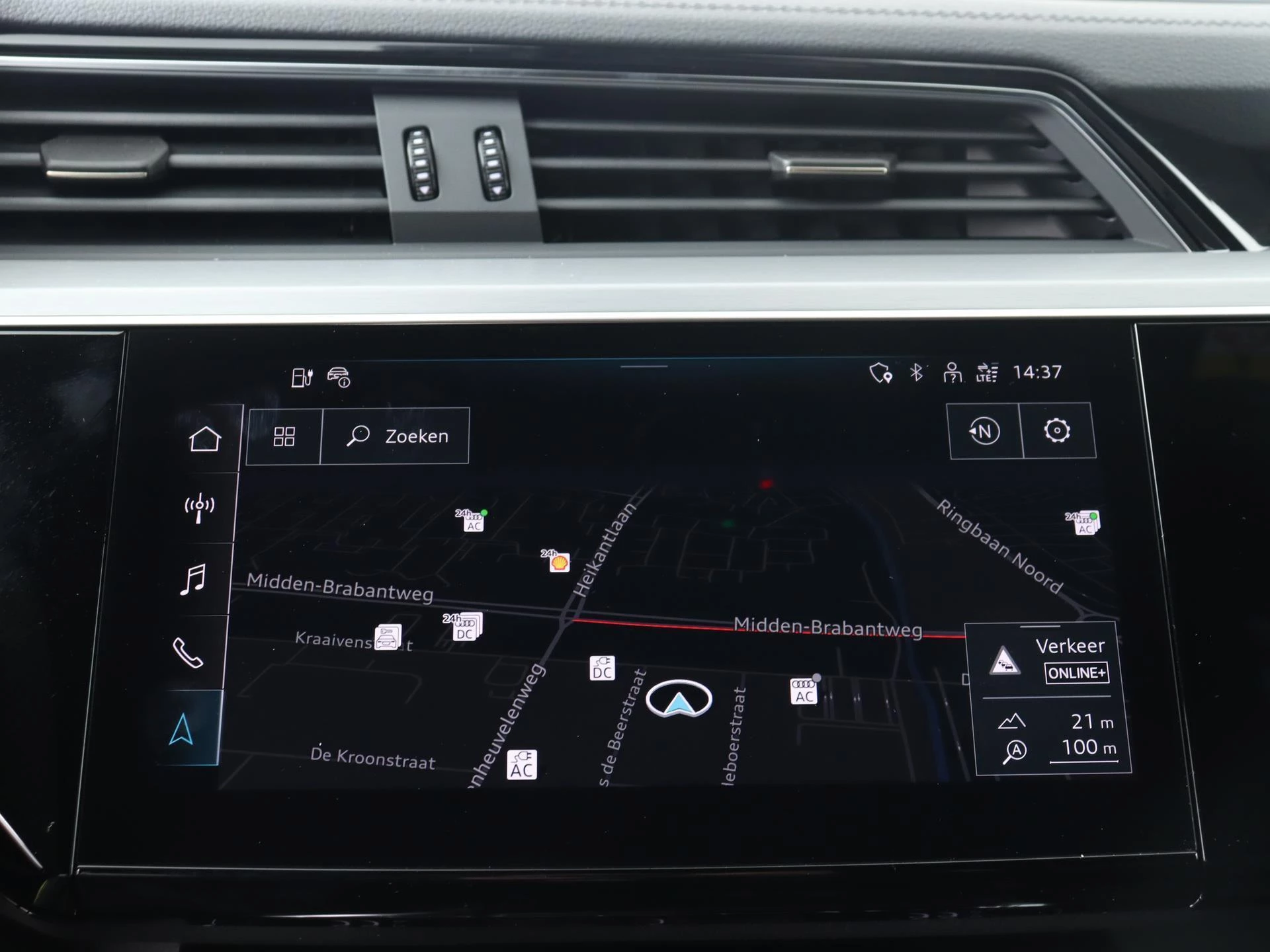 Audi-Q8 e-tron-image-11