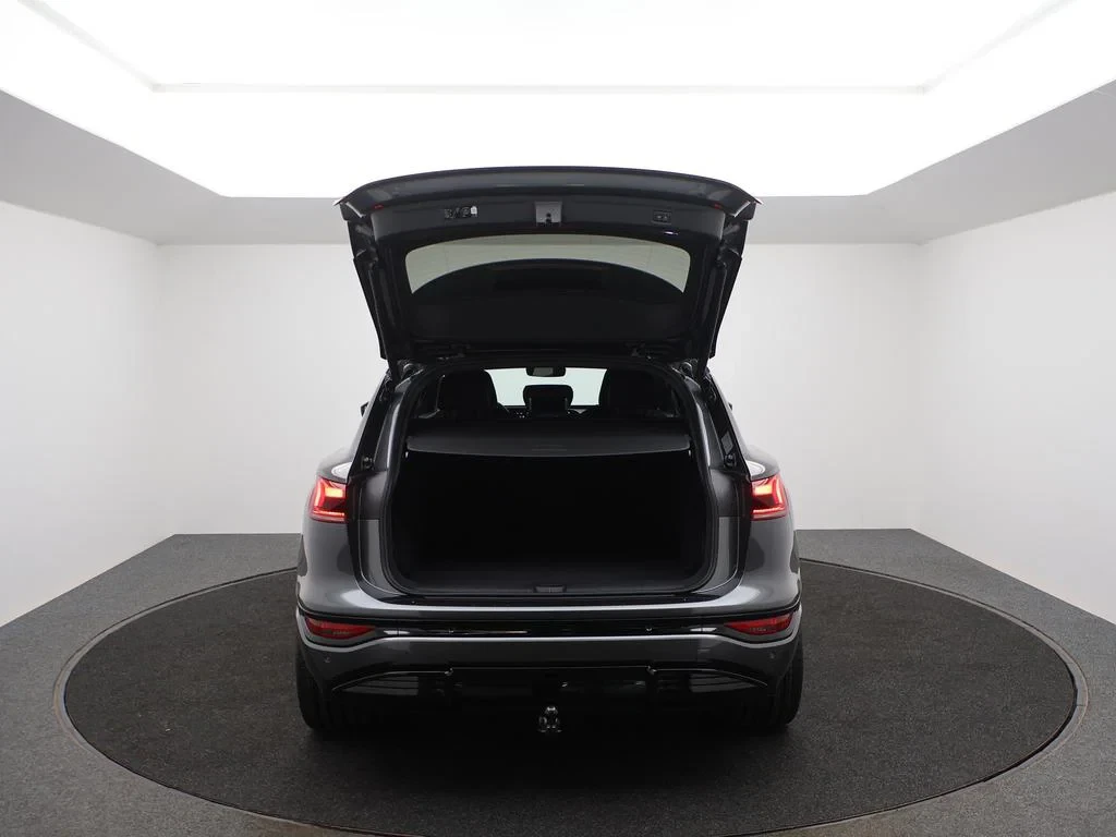Audi-Q6 e-tron-image-14