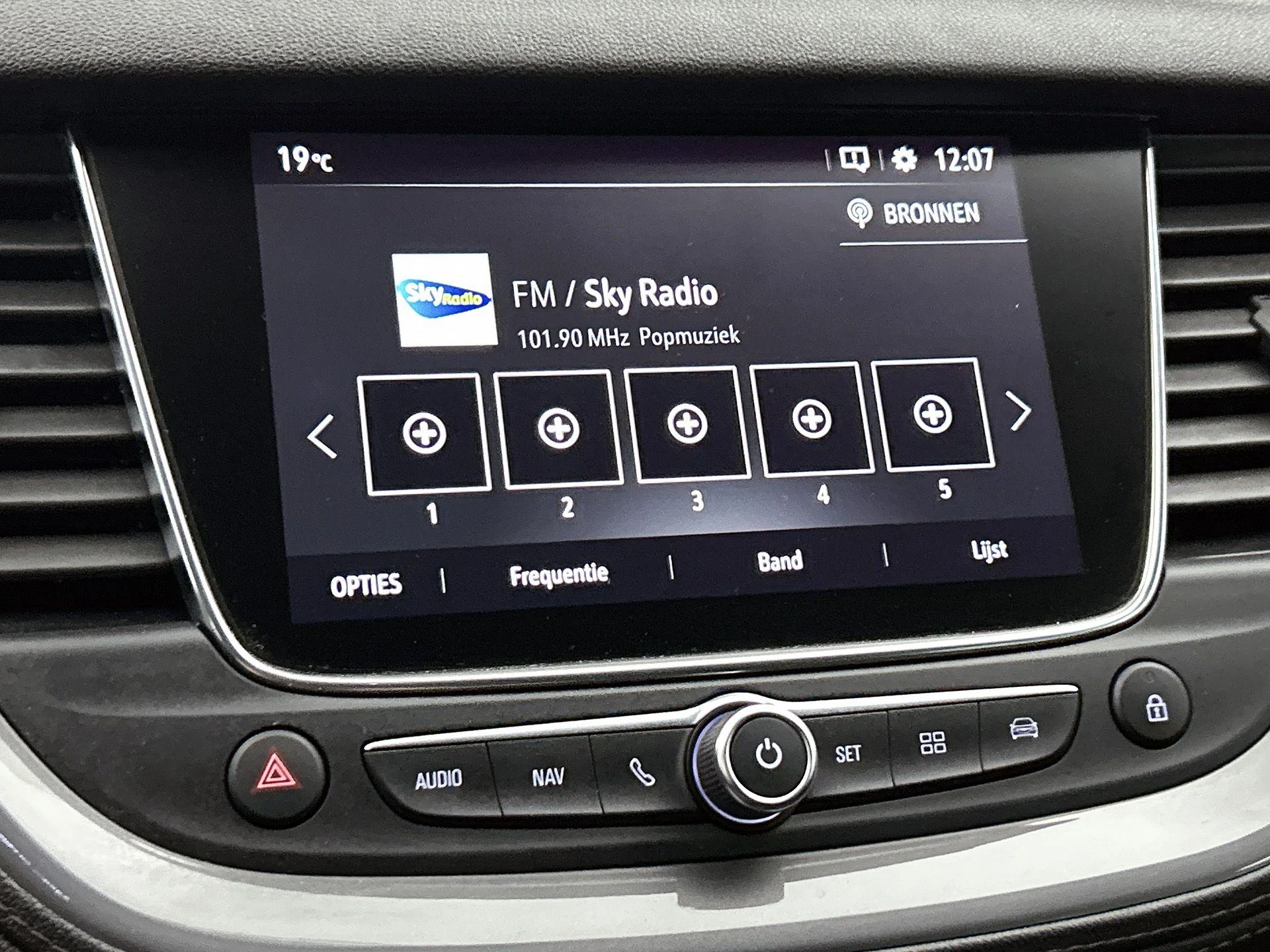 Opel-Grandland X-image-33