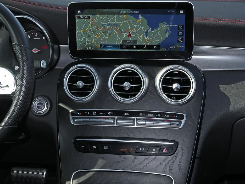 Mercedes-Benz-GLC 200-image-11