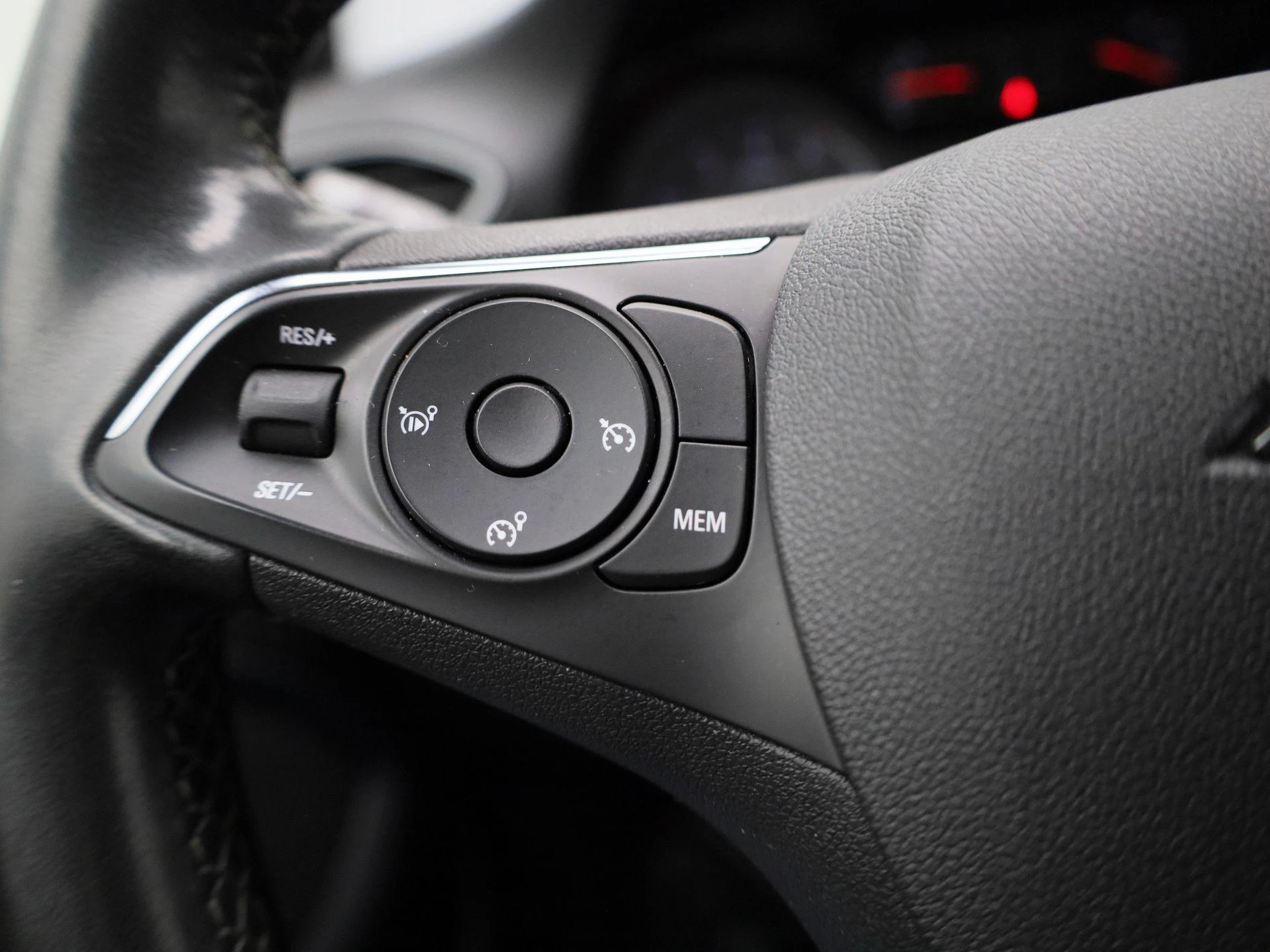 Opel-Crossland-image-16