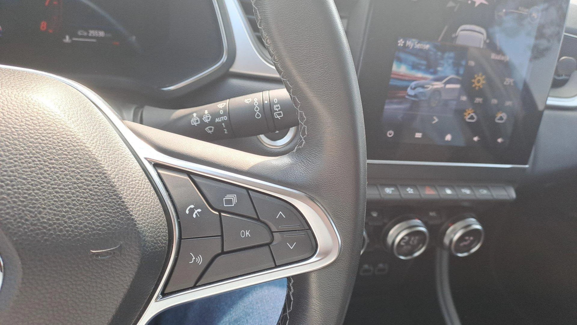 Renault-Captur-image-11