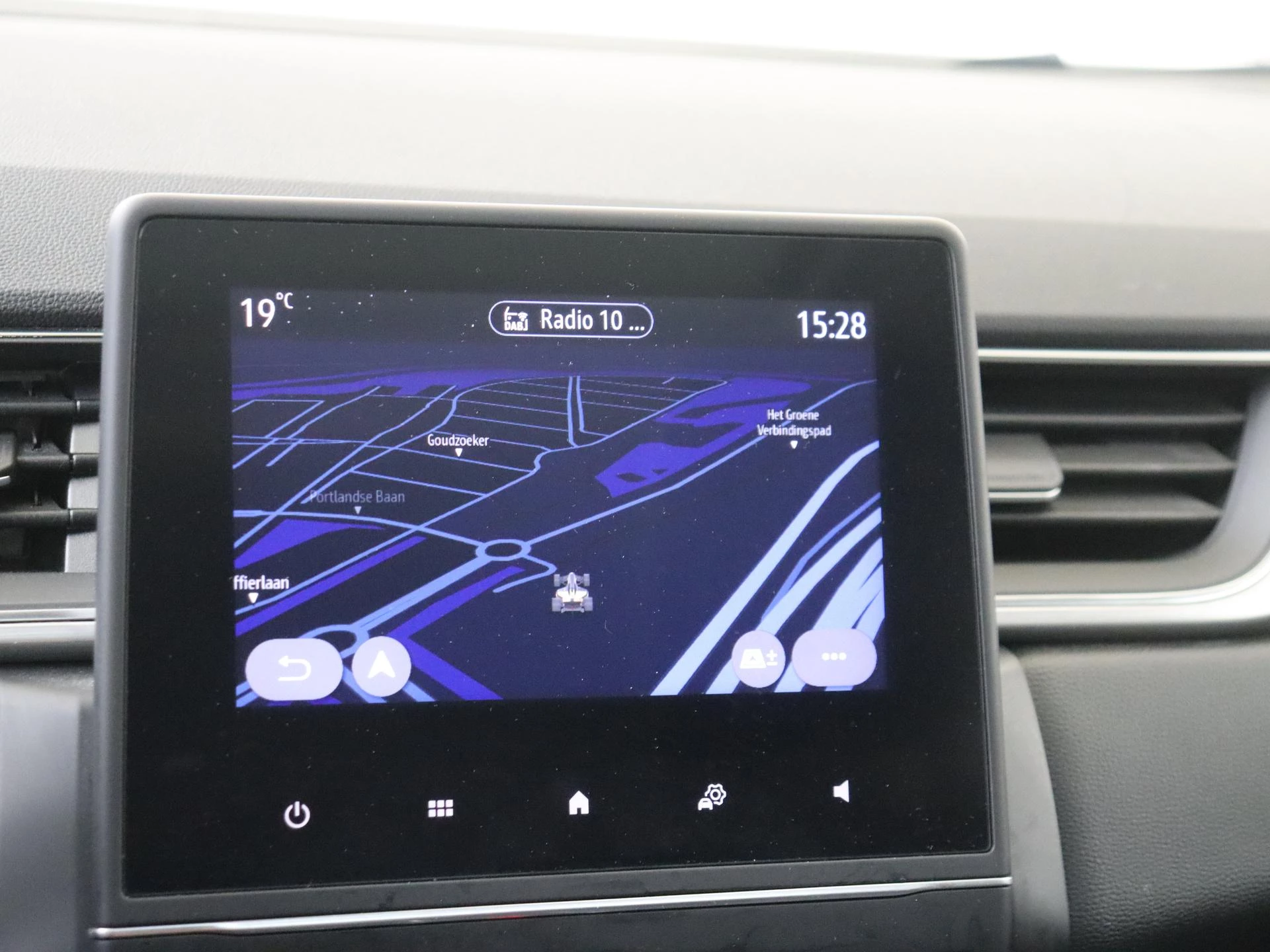 Renault-Captur-image-20