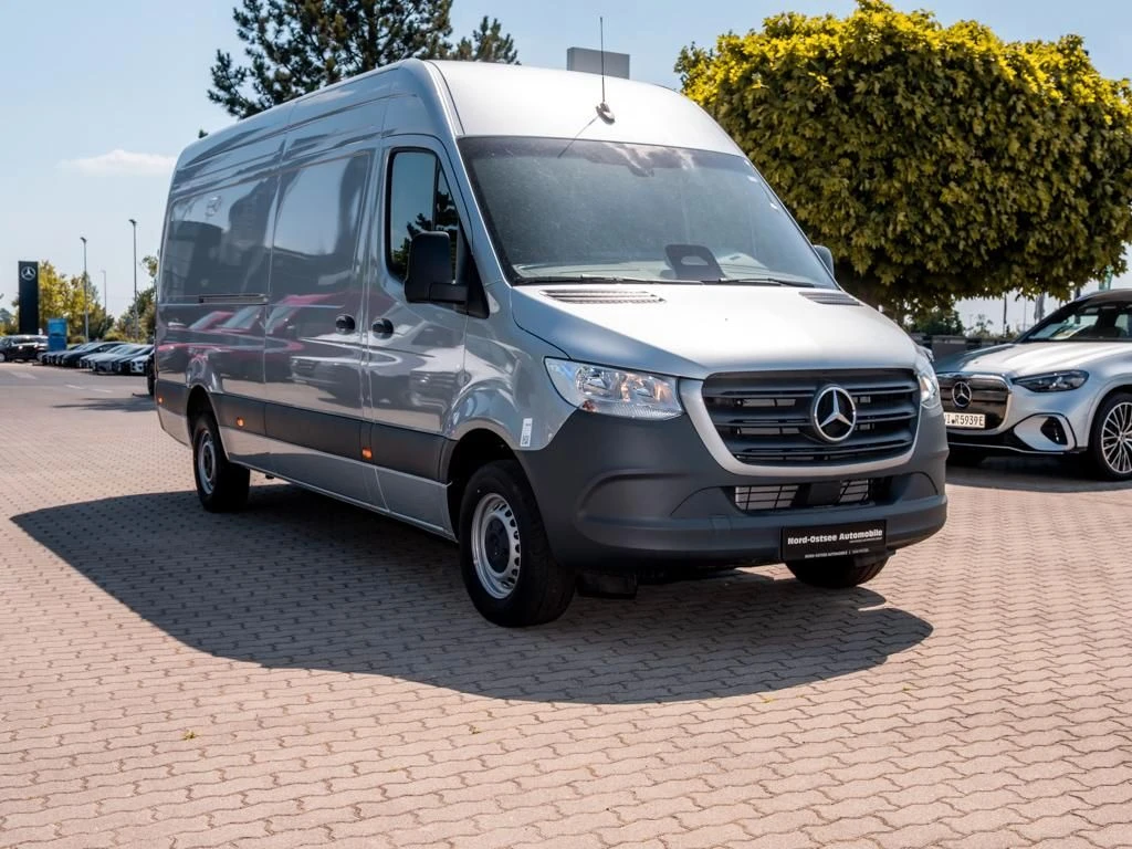 Mercedes-Benz-Sprinter 317-image-4