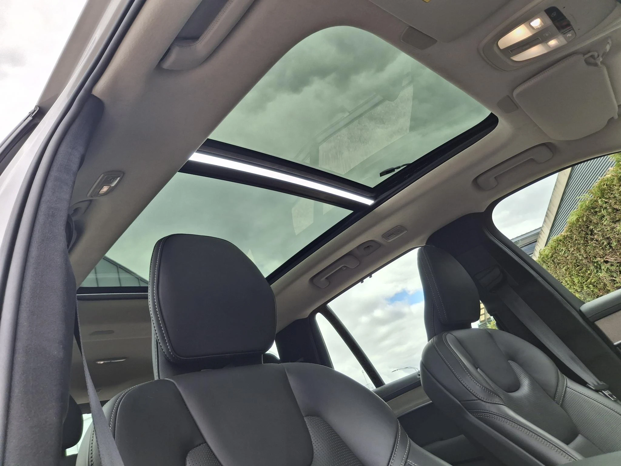 Volvo-XC90-image-3