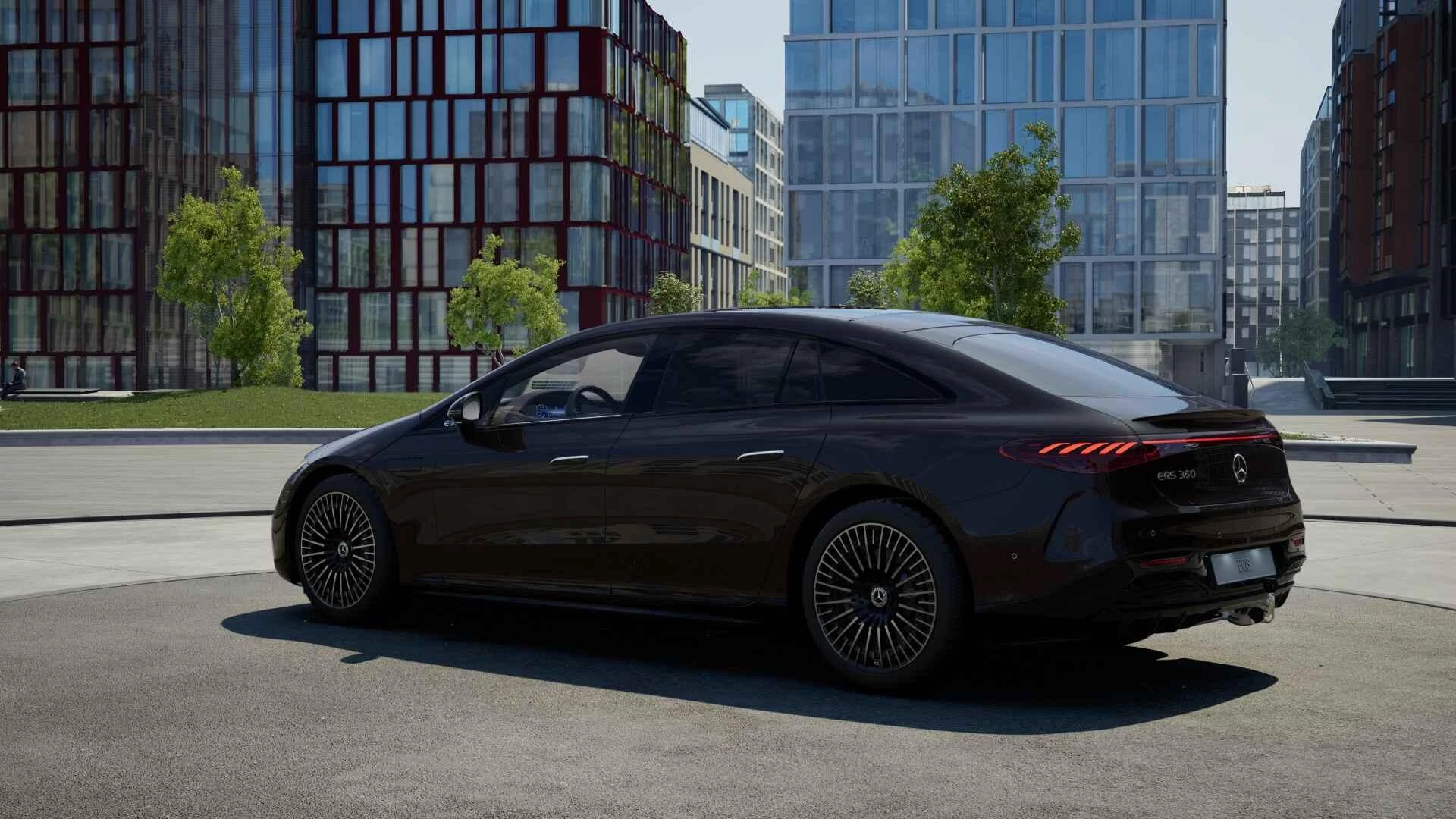 Mercedes-Benz-EQS-image-2