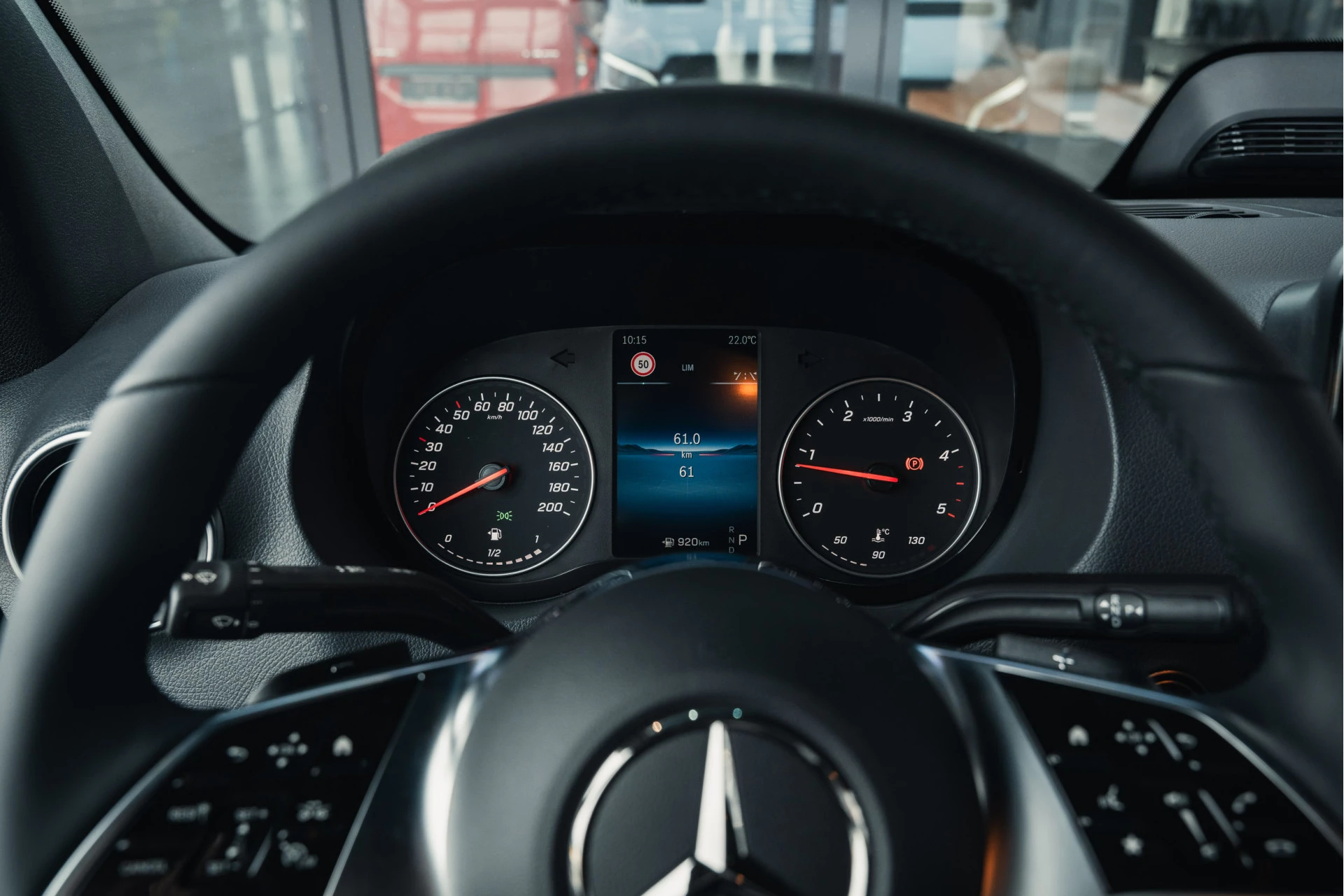 Mercedes-Benz-Sprinter-image-65