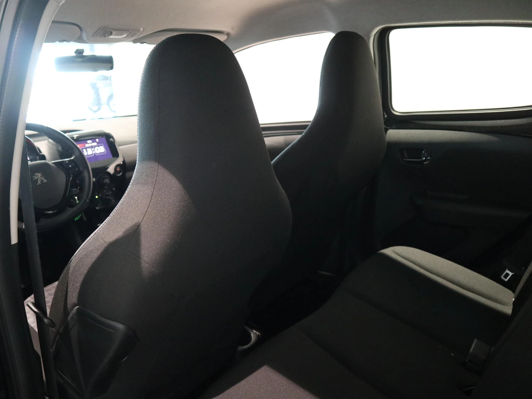 Peugeot-108-image-10