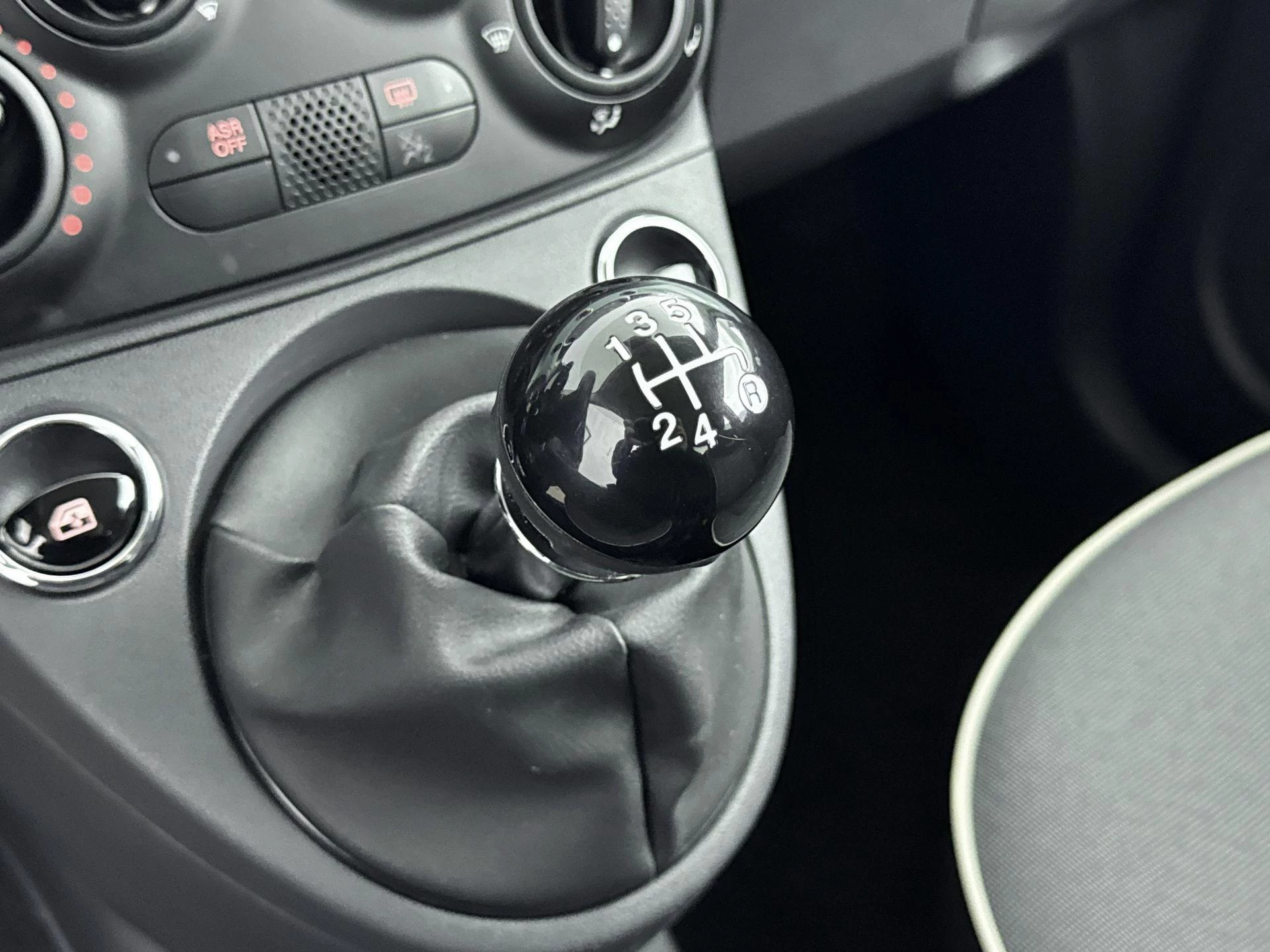 Fiat-500C-image-17