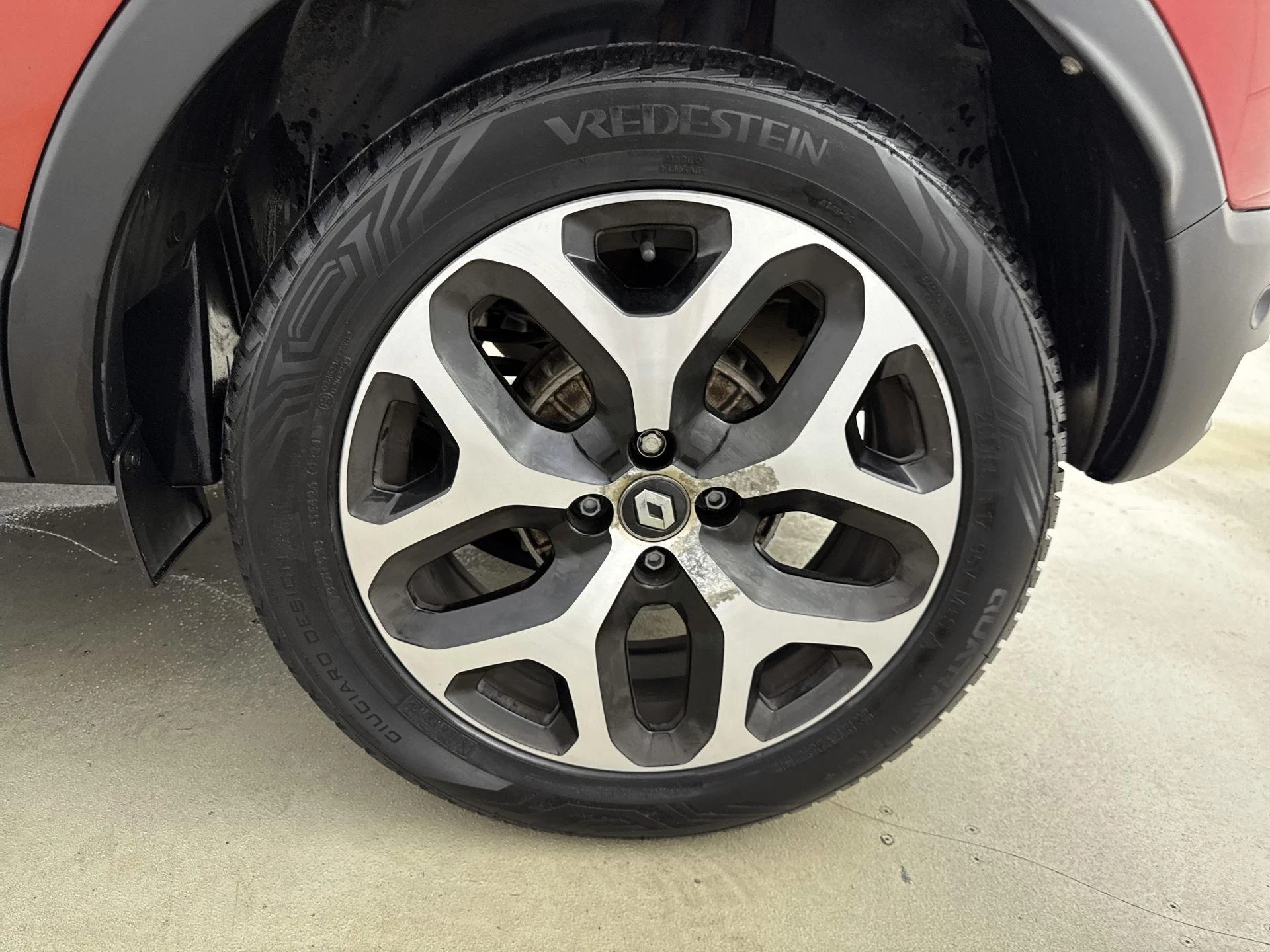 Renault-Captur-image-25