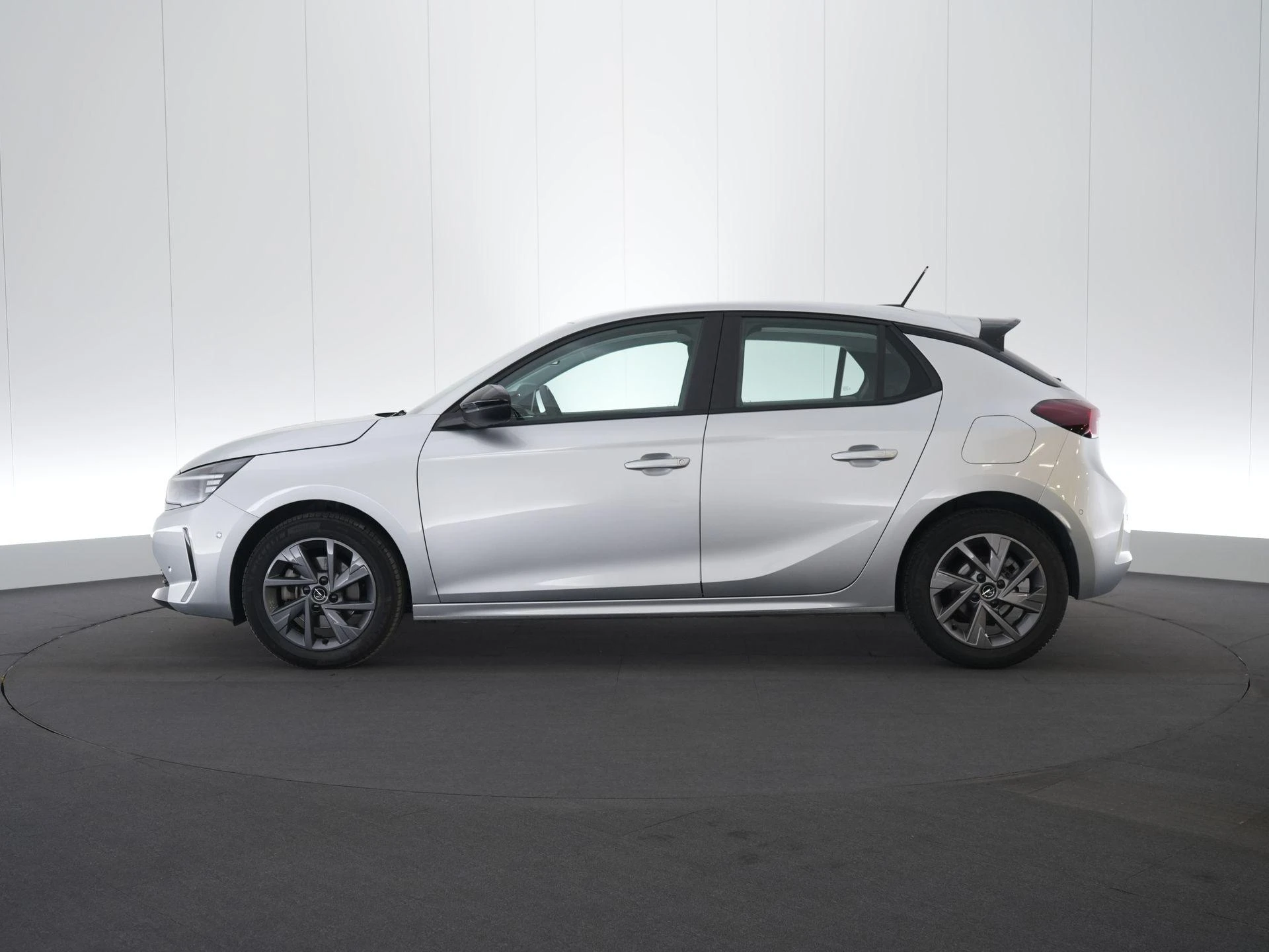 Opel-Corsa-image-3