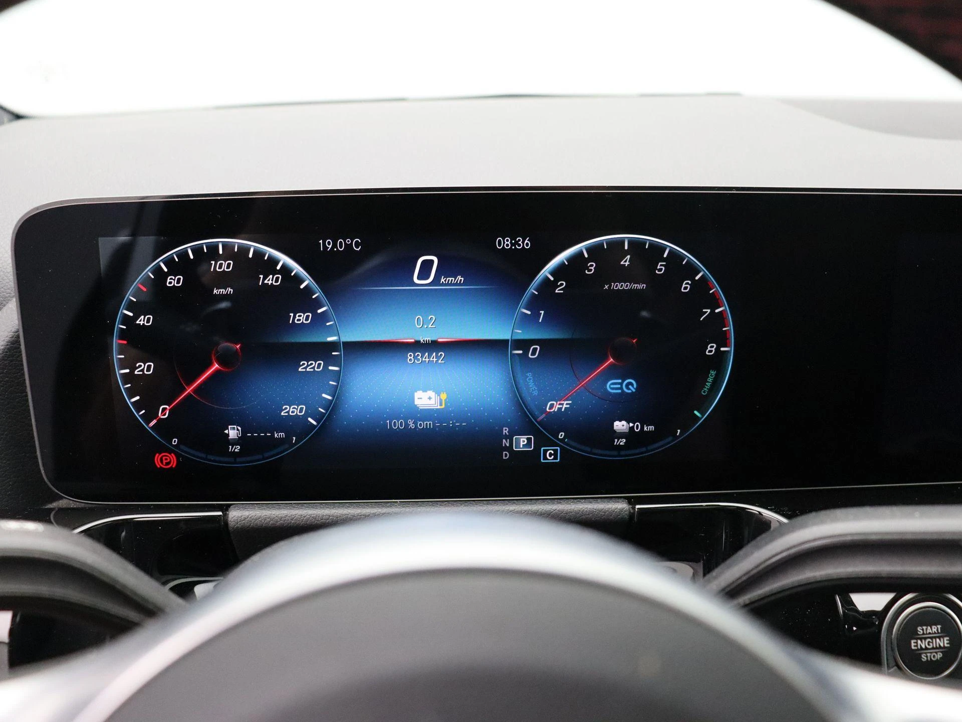 Mercedes-Benz GLA 250e Amg Line + MULTIBEAM + PANO DAK + CARPLAY + TREKHAAK +