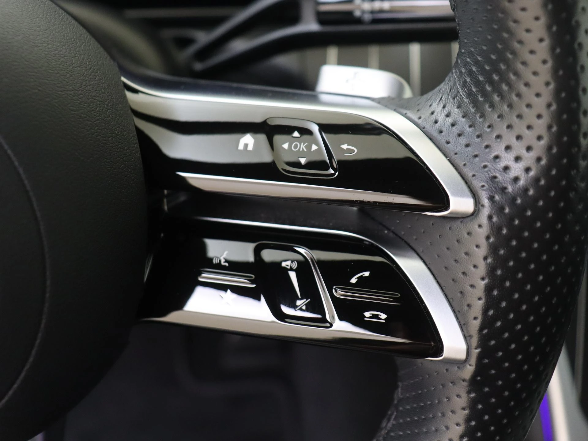 Mercedes-Benz-CLE-image-12
