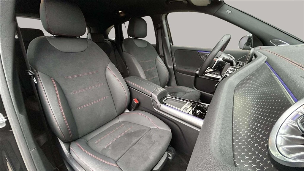 Mercedes-Benz-EQA-image-22