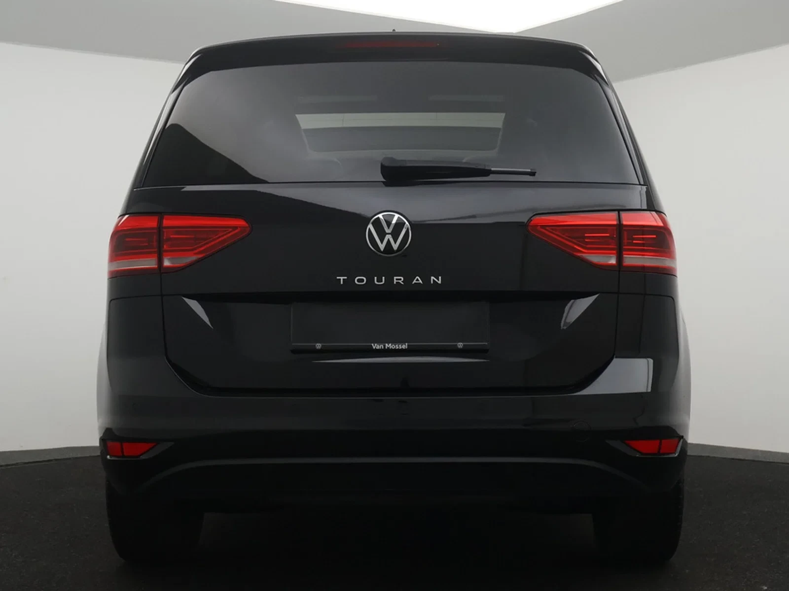 Volkswagen Touran Touran Highline 1.5TSI 150PK *AUTOMAAT*PANODAK*7 ZITPLAATSEN*CAMERA*LEDER*ACC*PDC*NAVI*APP-CONNECT*...*