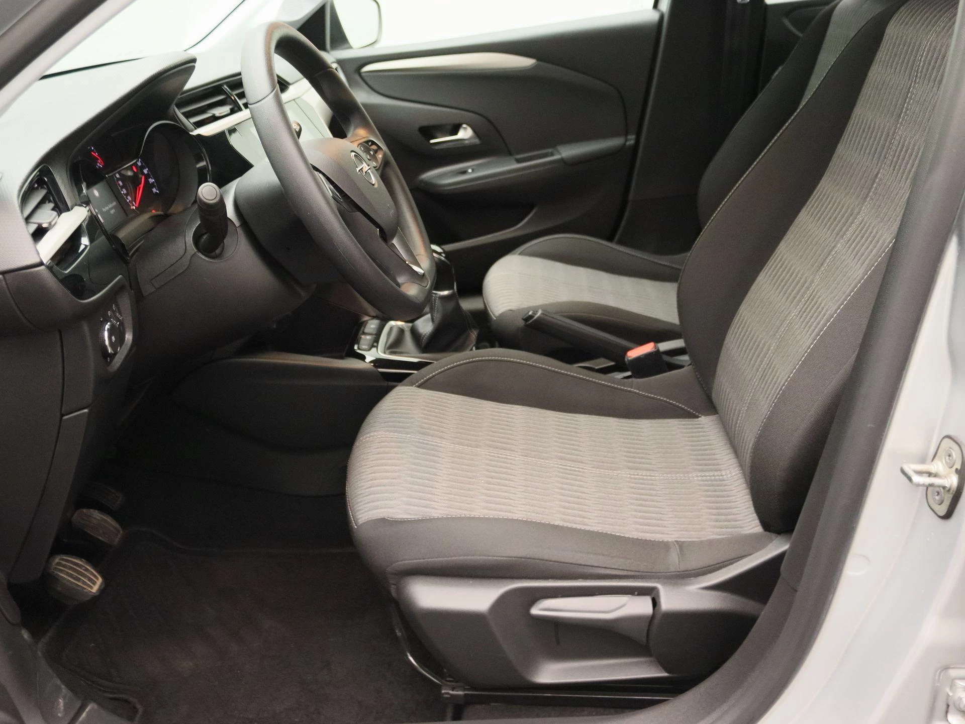 Opel-Corsa-image-11